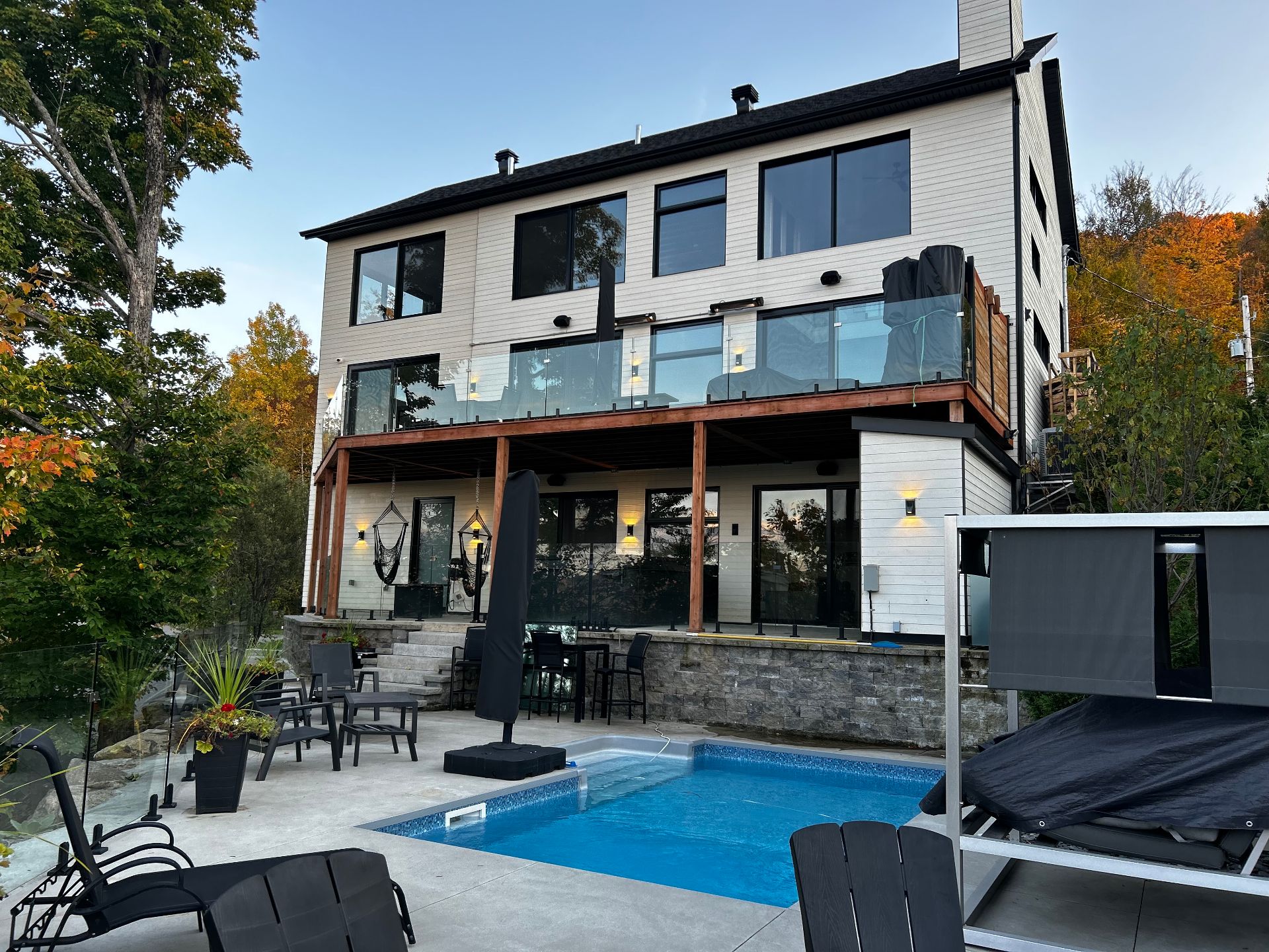 One-and-a-half-storey house for sale, Saint-Sauveur