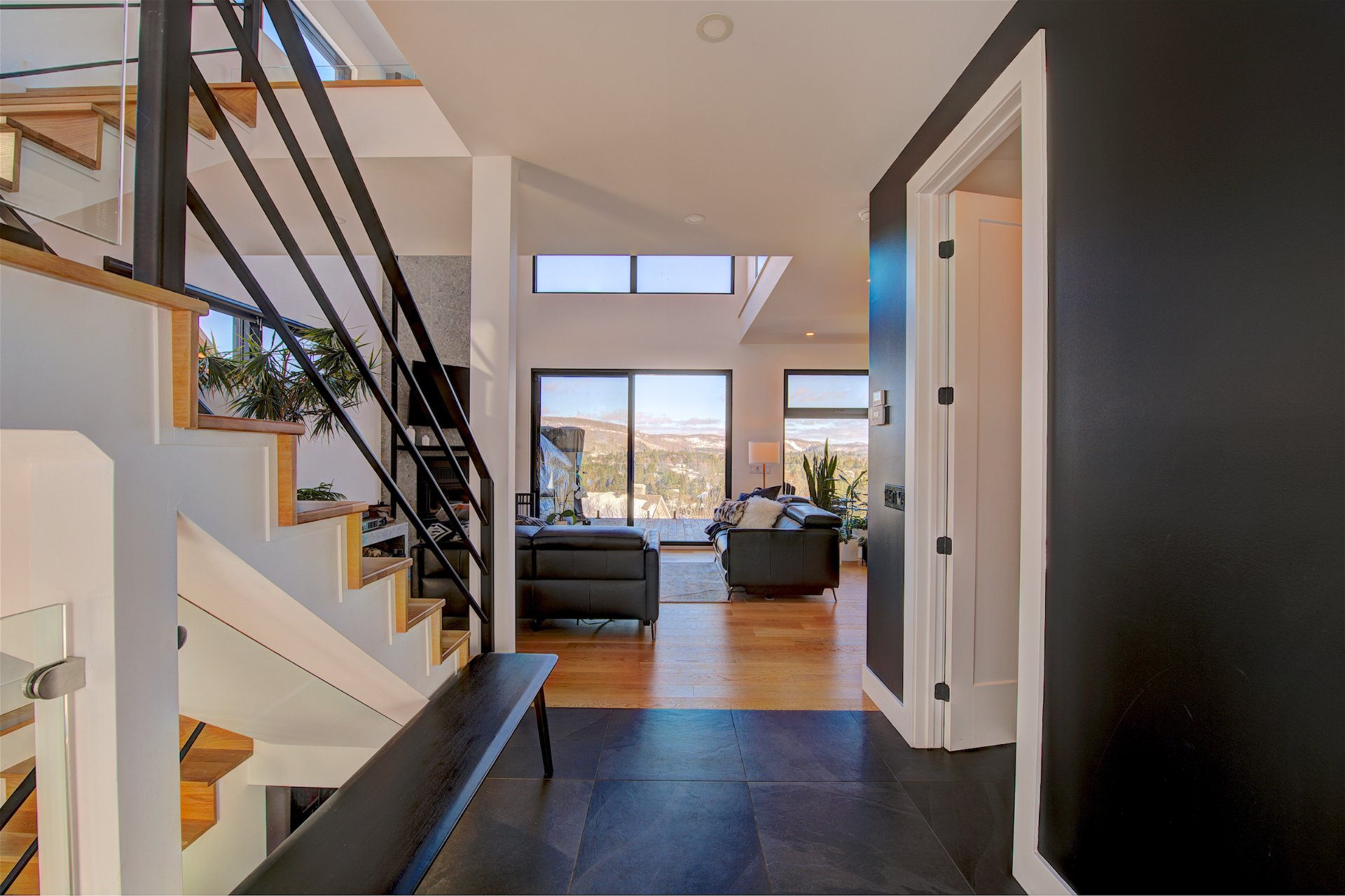 One-and-a-half-storey house for sale, Saint-Sauveur