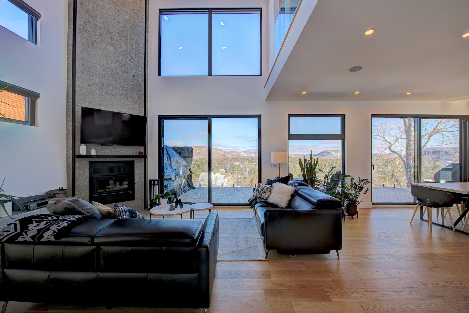One-and-a-half-storey house for sale, Saint-Sauveur