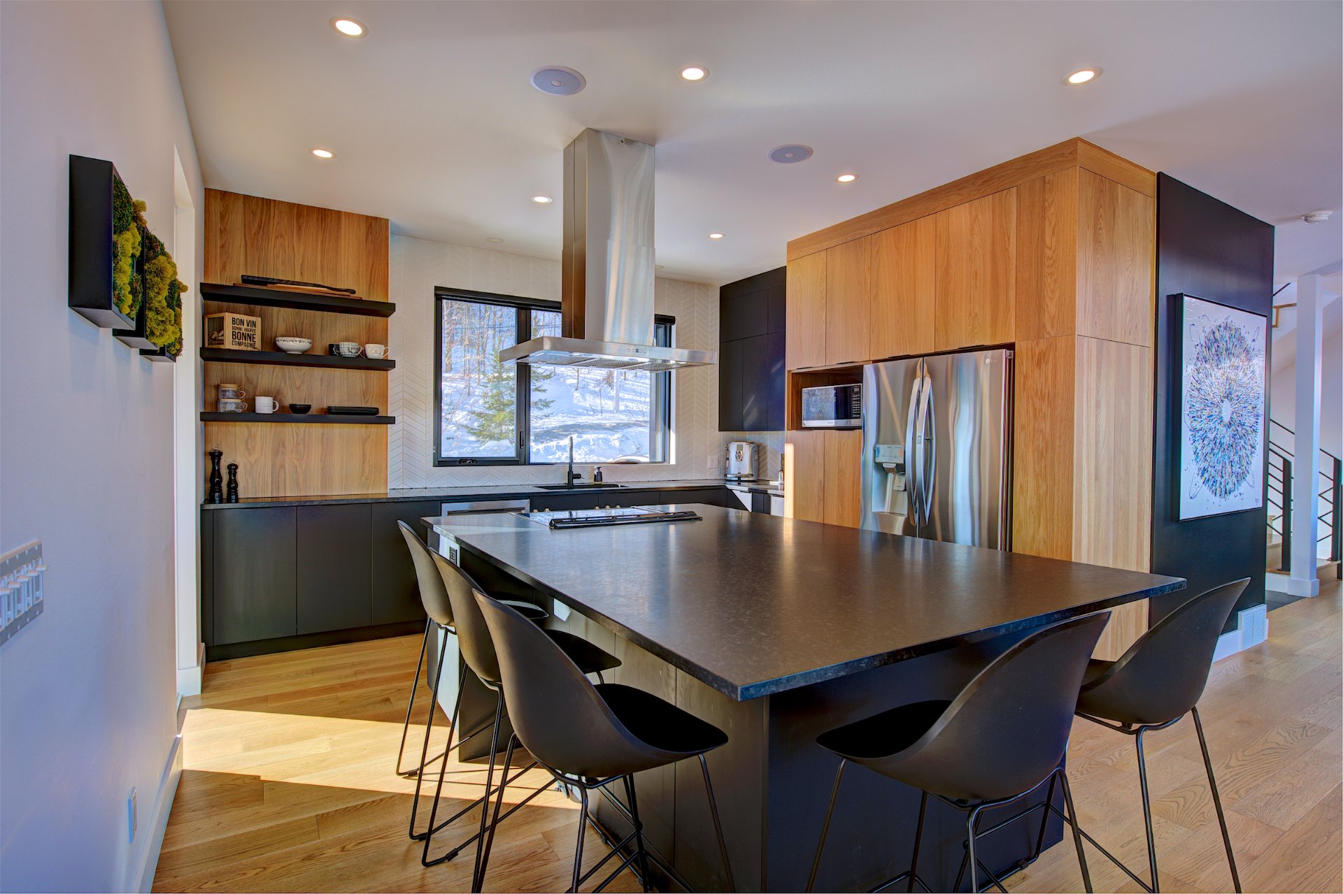 One-and-a-half-storey house for sale, Saint-Sauveur