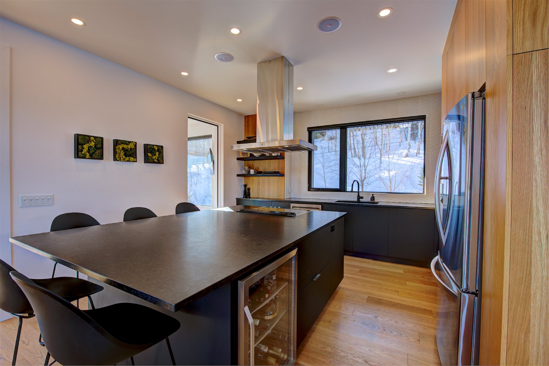 One-and-a-half-storey house for sale, Saint-Sauveur