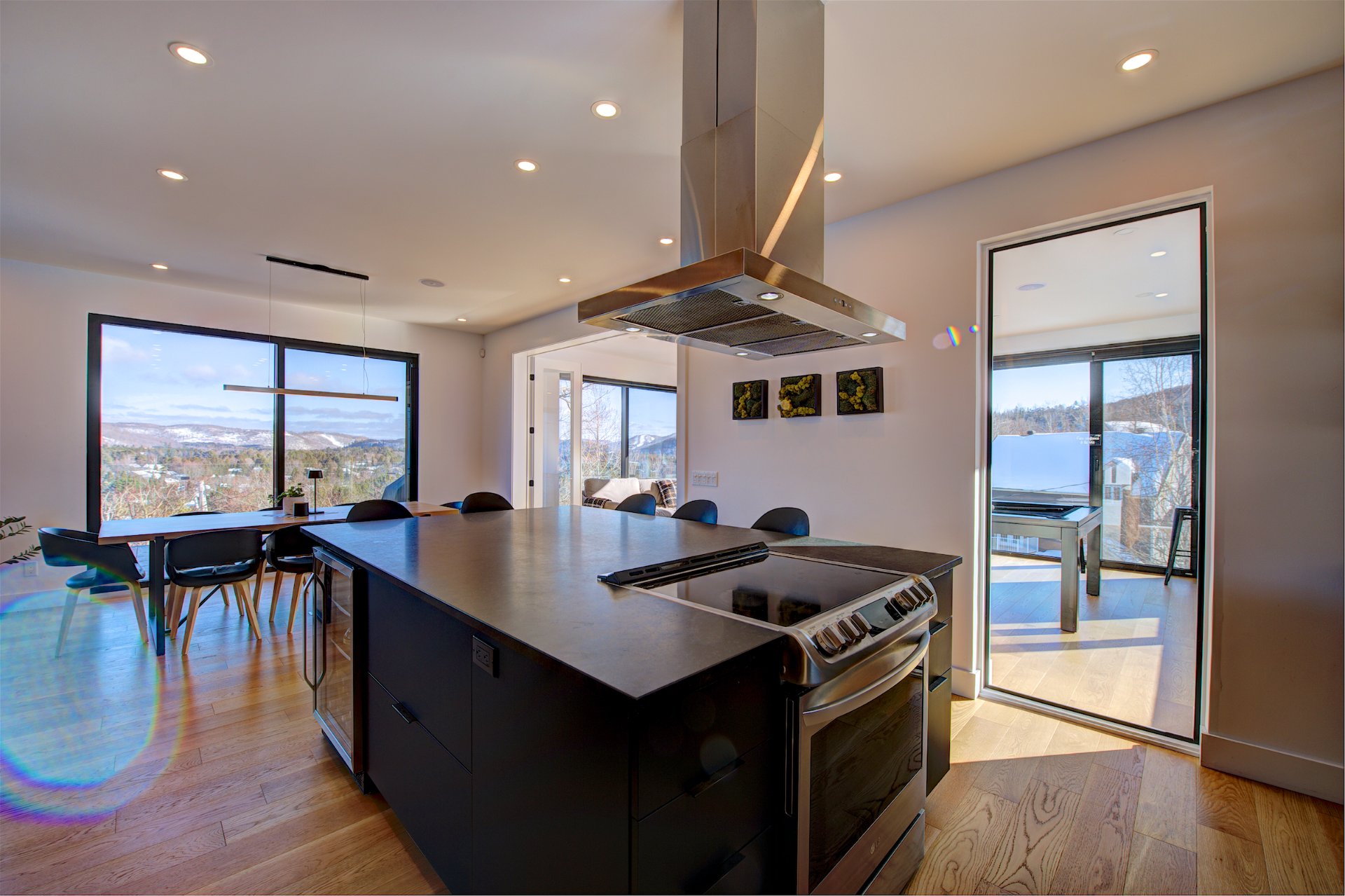 One-and-a-half-storey house for sale, Saint-Sauveur