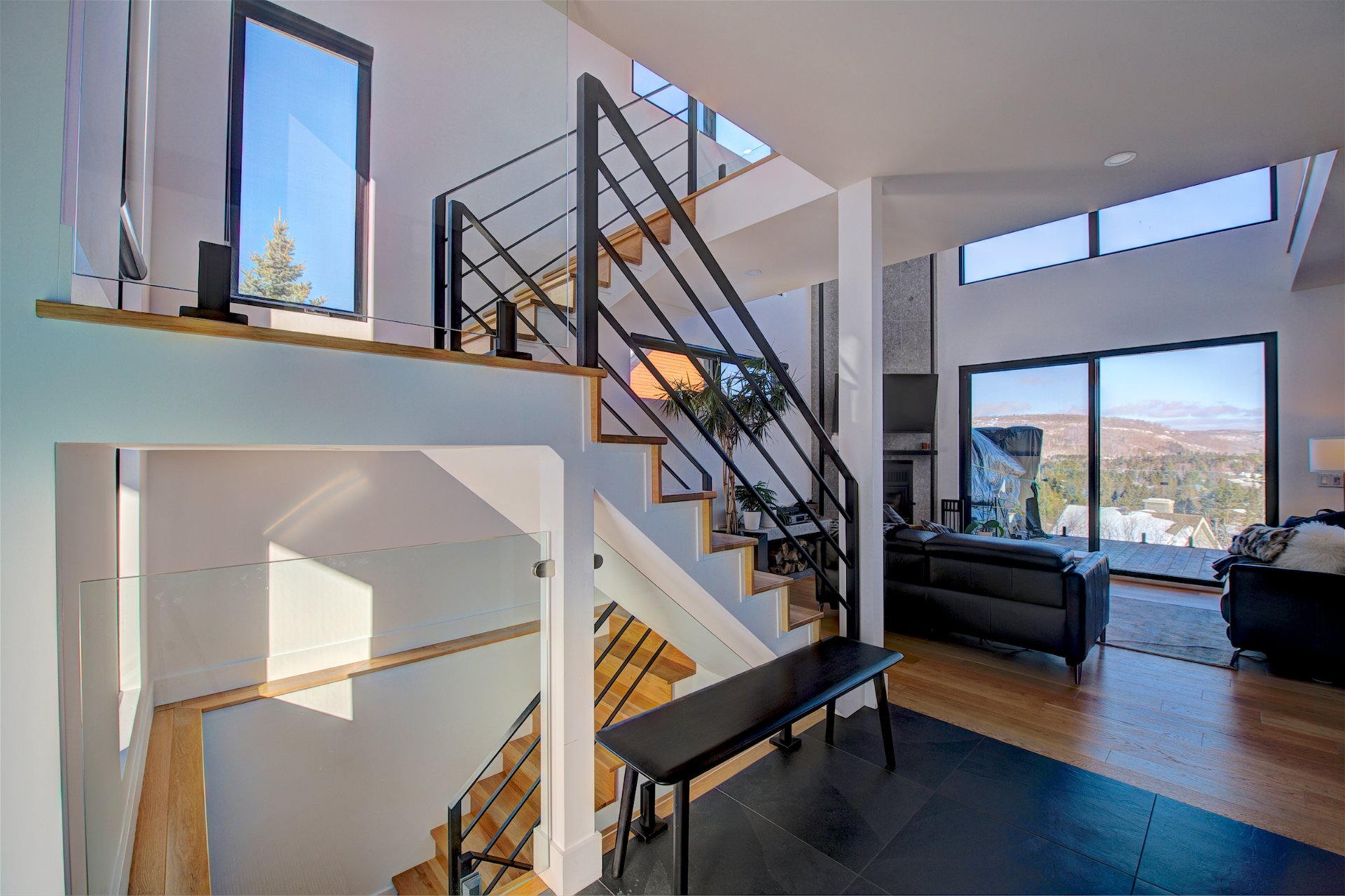 One-and-a-half-storey house for sale, Saint-Sauveur