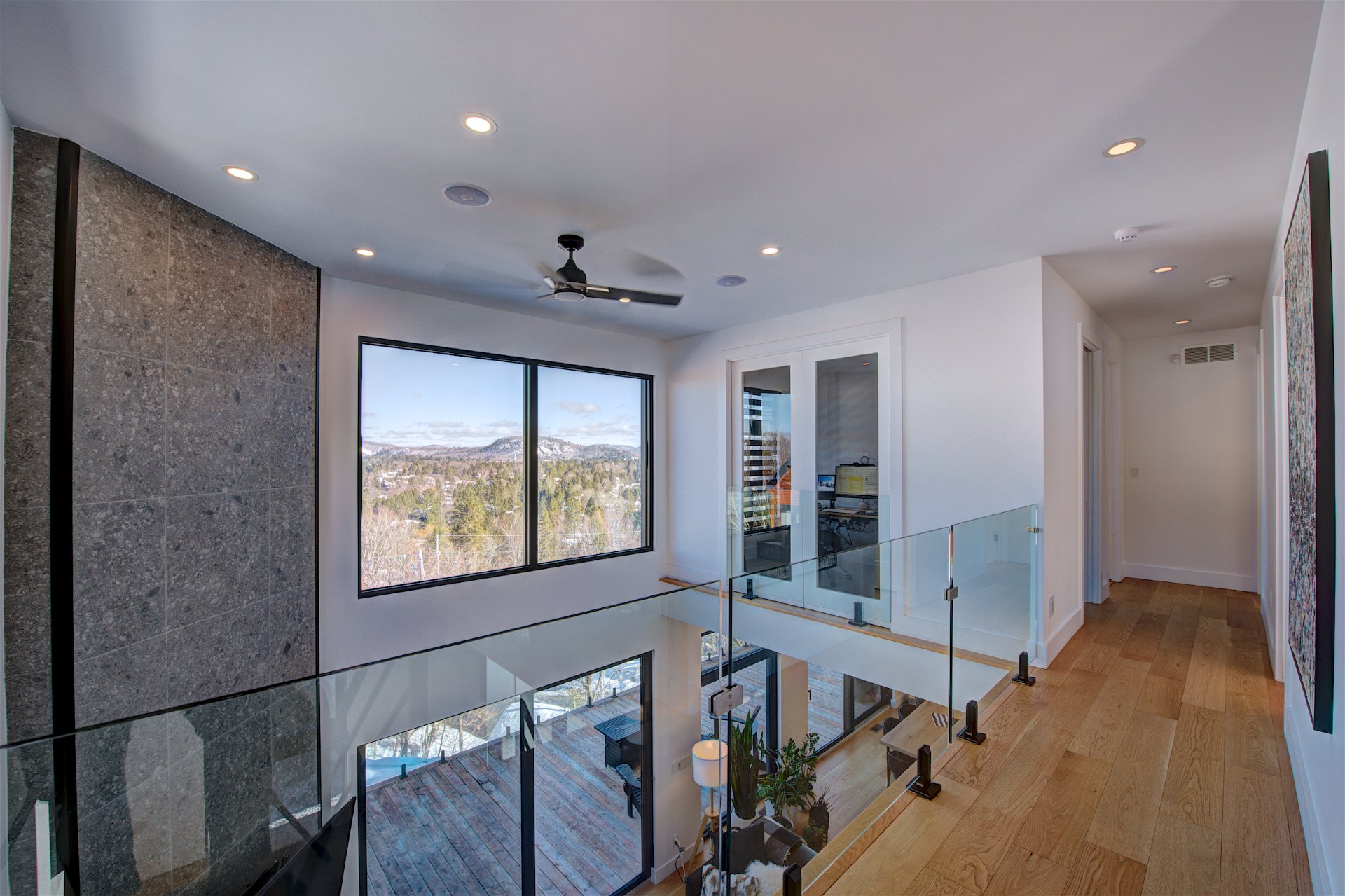One-and-a-half-storey house for sale, Saint-Sauveur