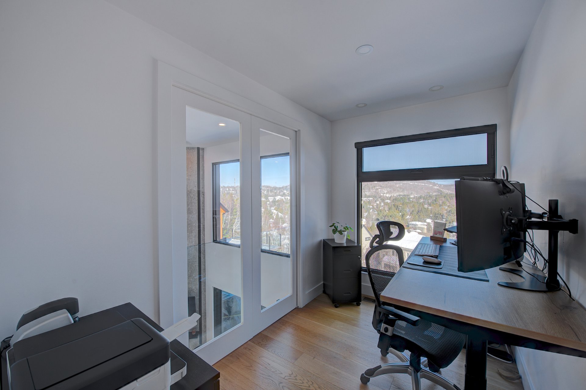 One-and-a-half-storey house for sale, Saint-Sauveur