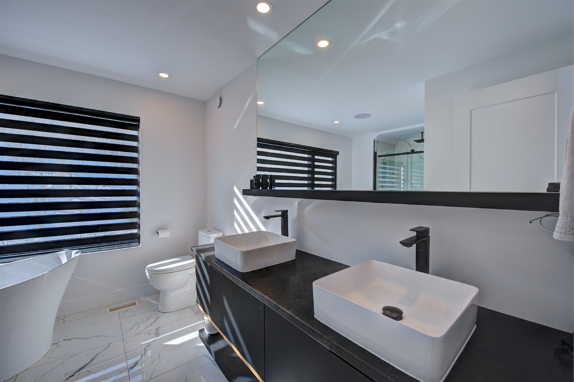 One-and-a-half-storey house for sale, Saint-Sauveur