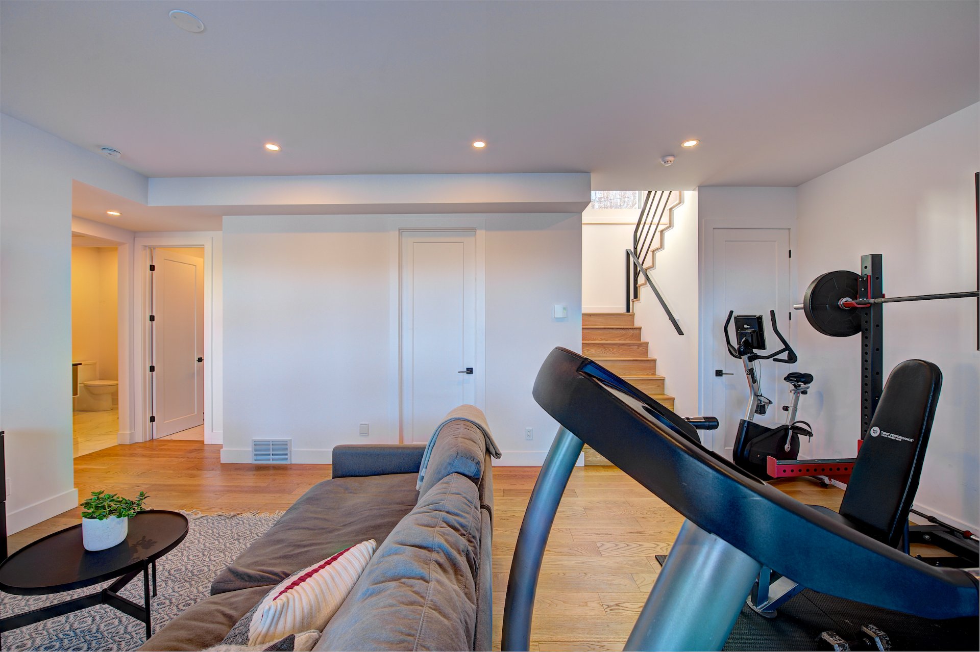 One-and-a-half-storey house for sale, Saint-Sauveur