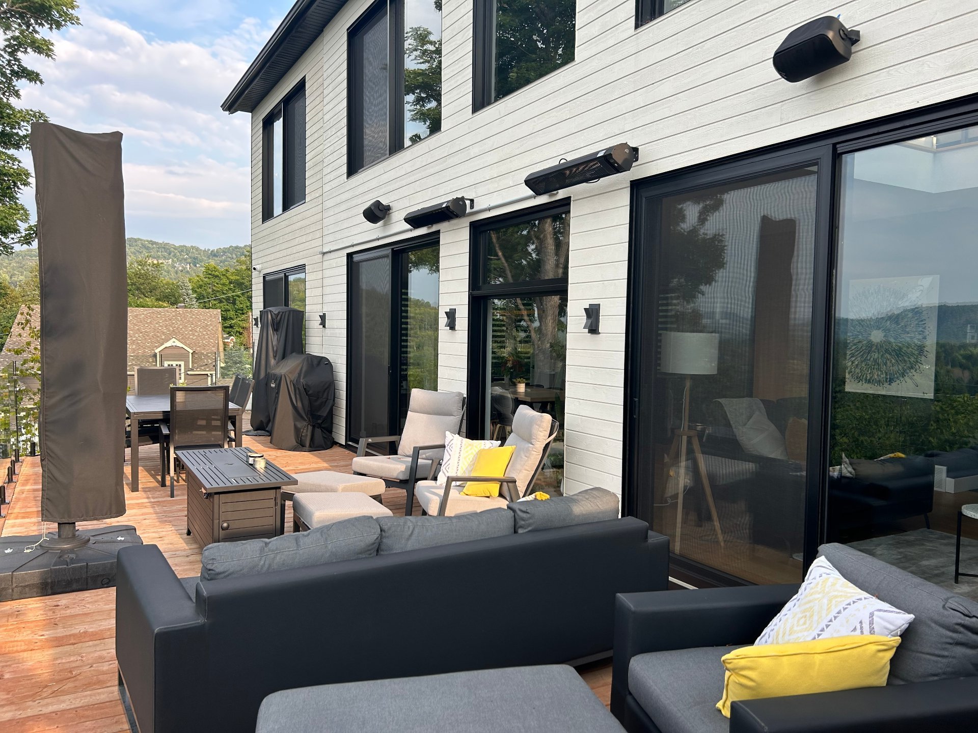 One-and-a-half-storey house for sale, Saint-Sauveur