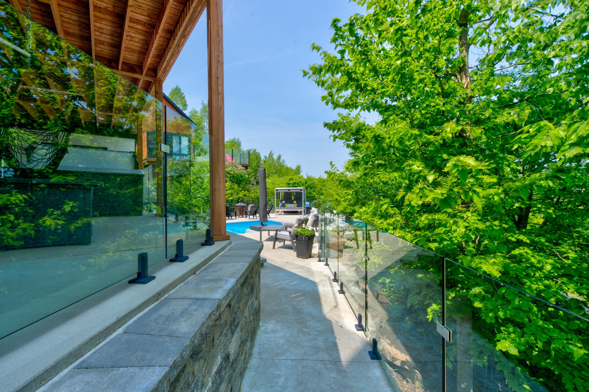Photo - Exterior