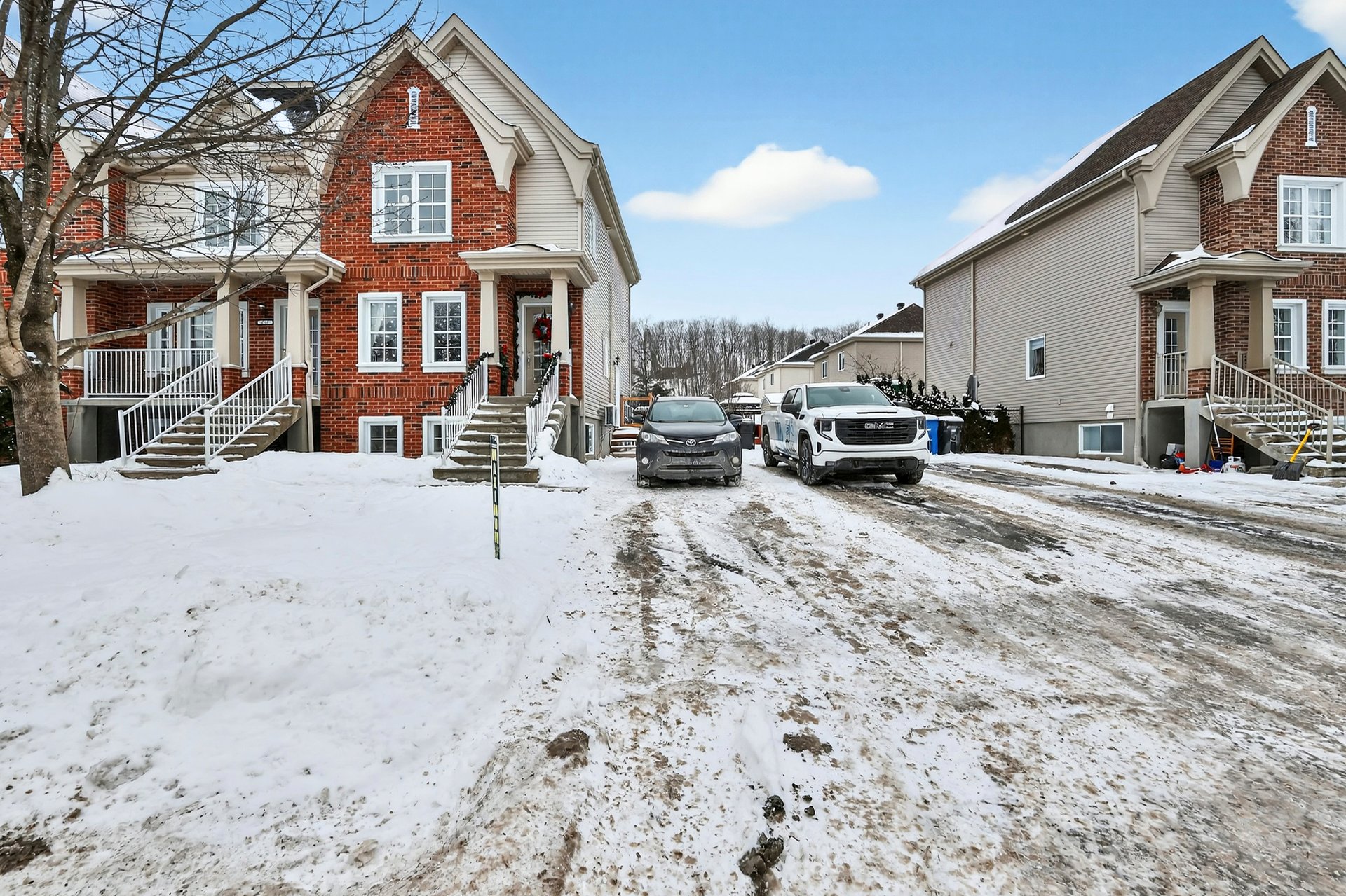 Photo - Stationnement