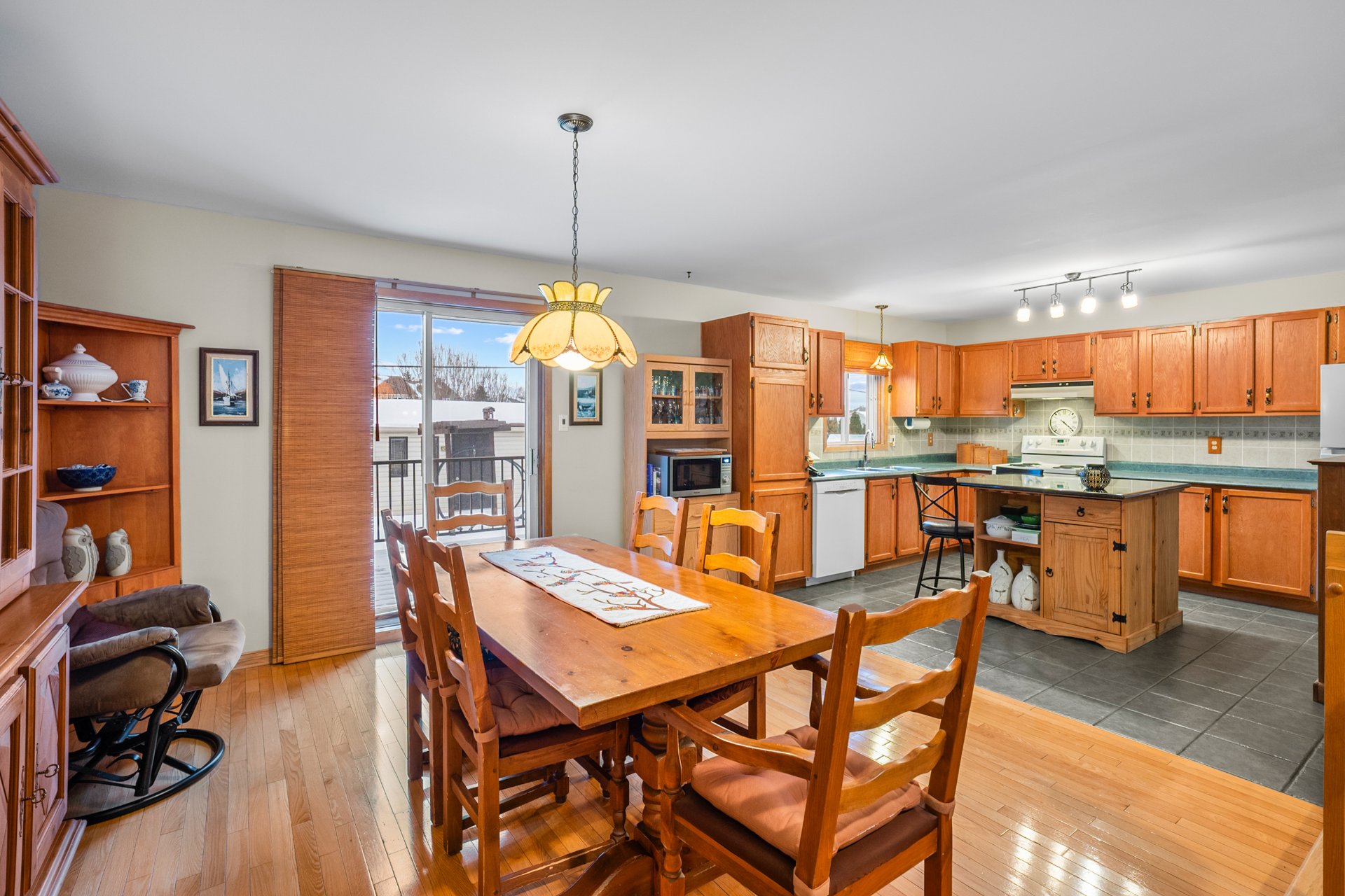 Photo - Salle à manger