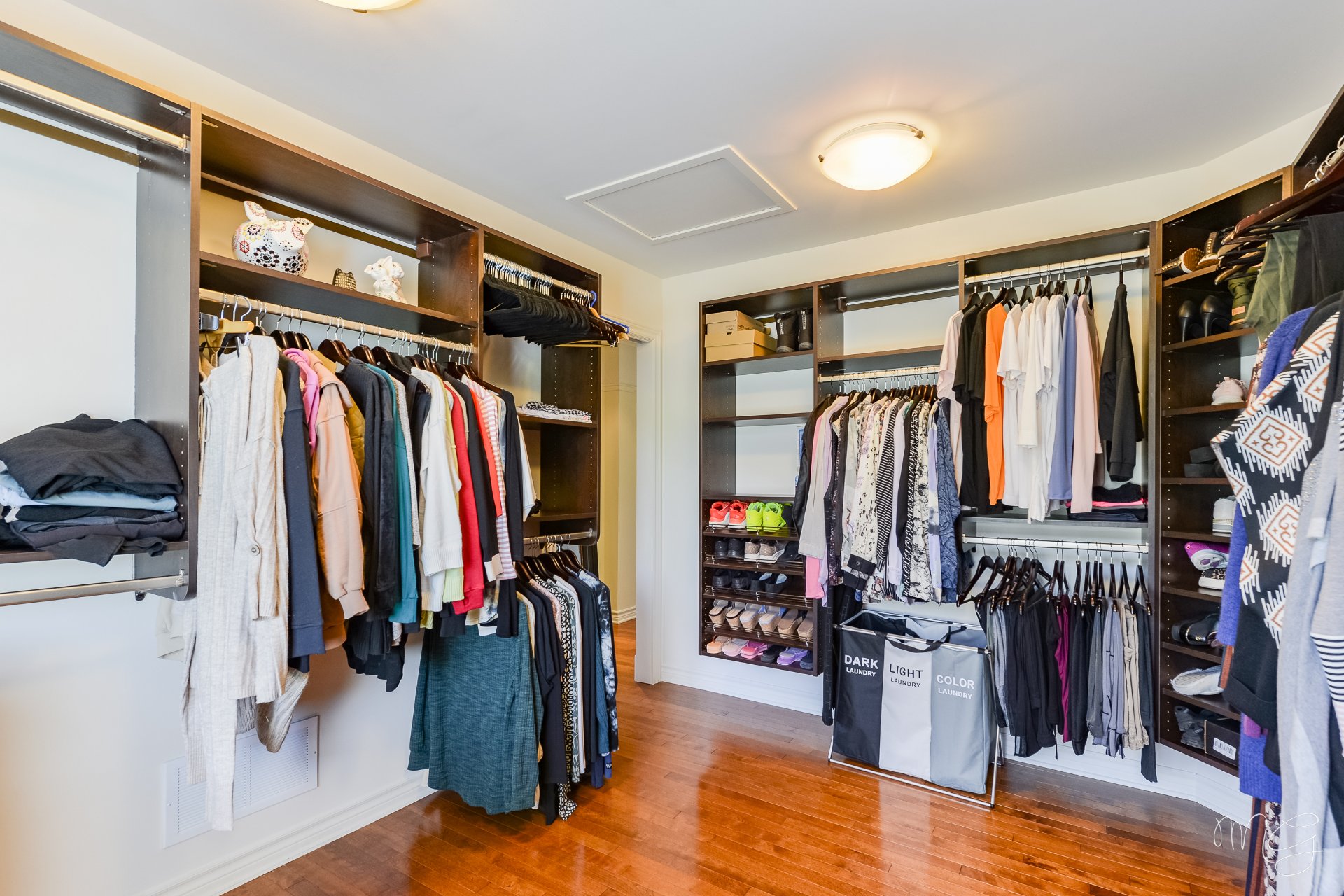 Walk-in closet
