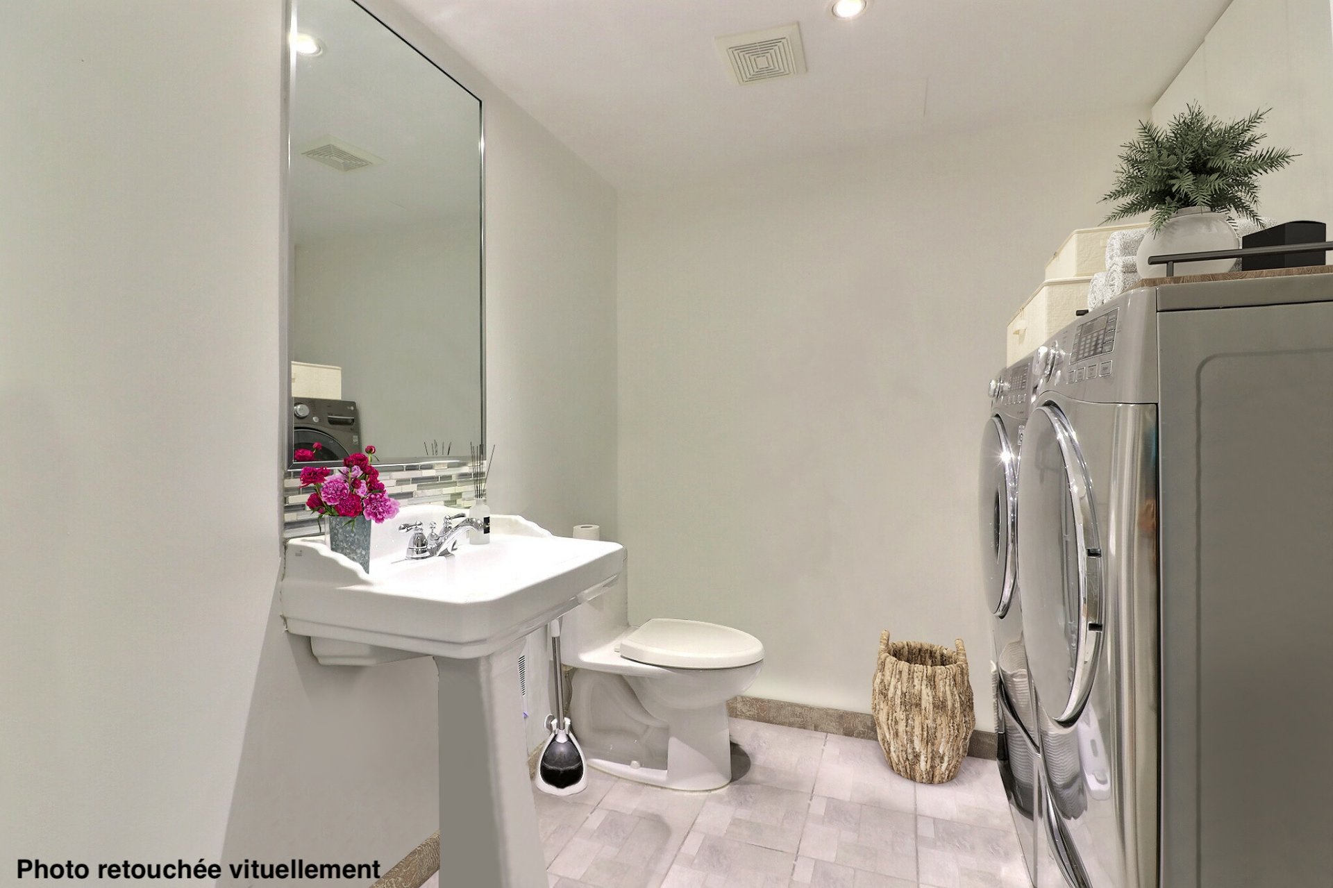 Photo - Washroom