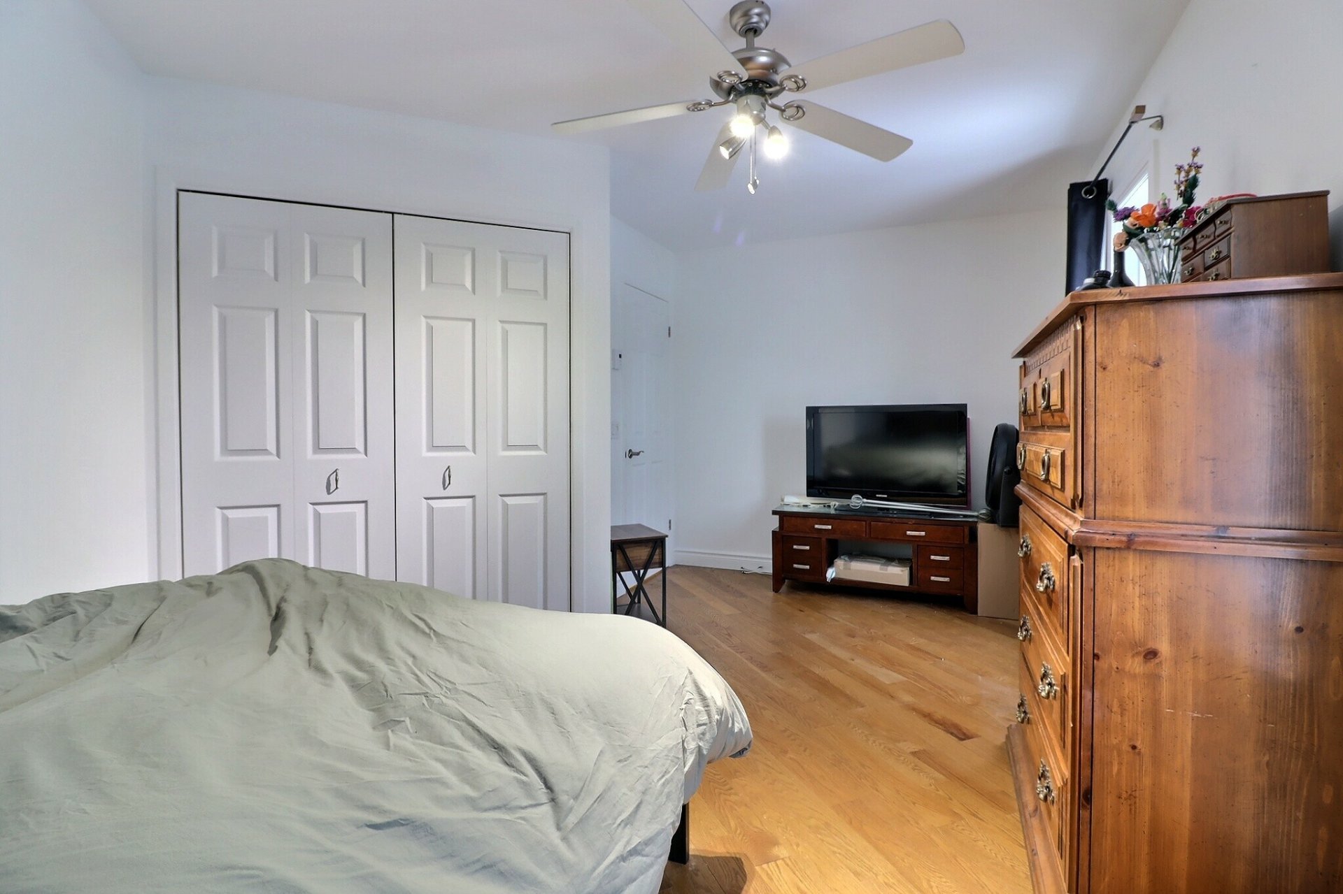 Photo - Bedroom