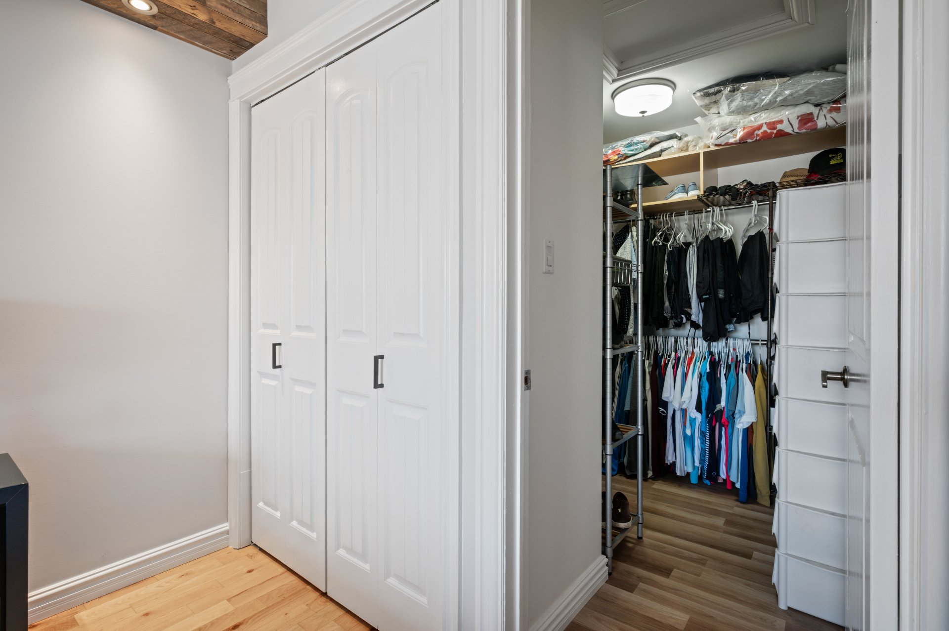 Photo - Walk-in closet