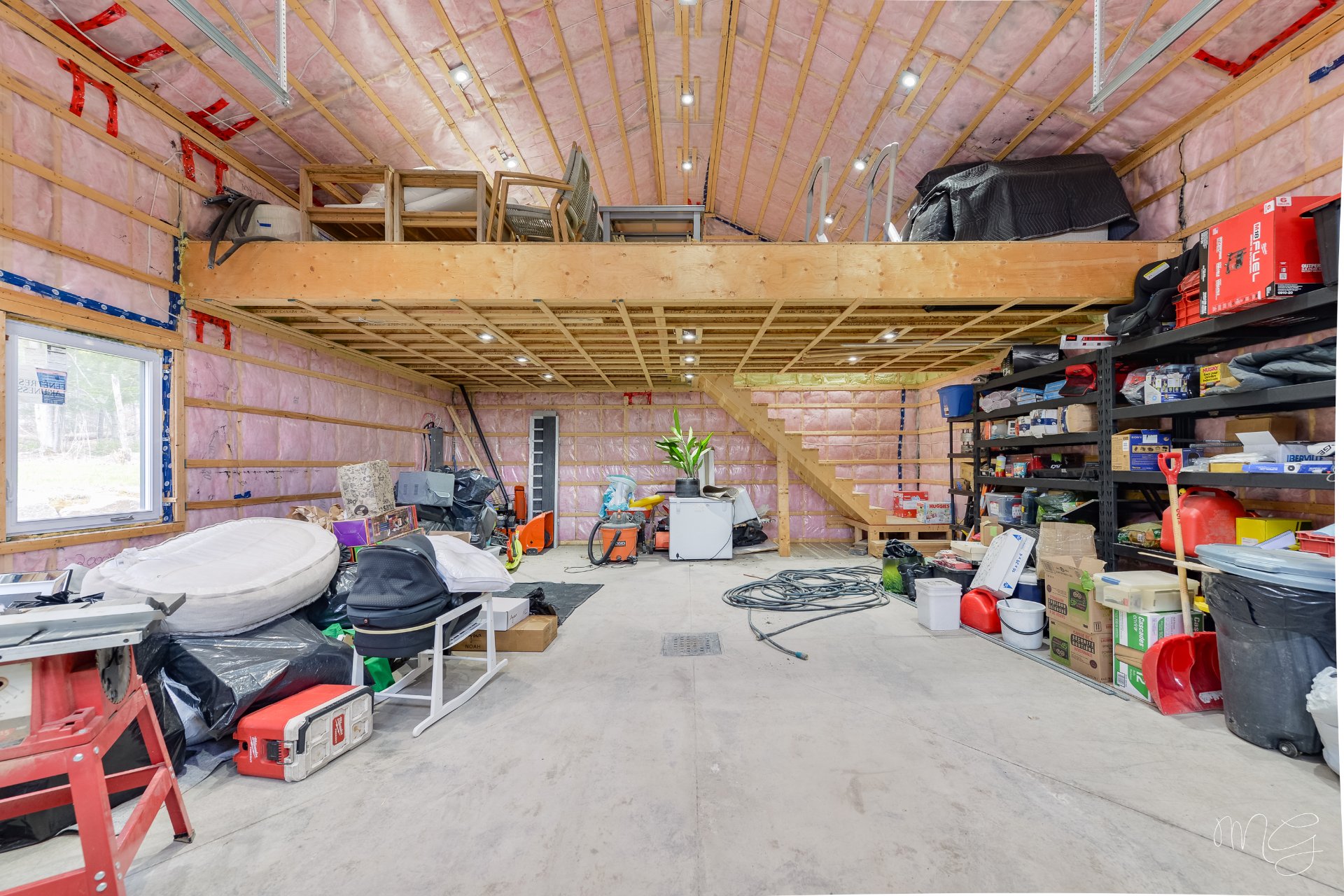Photo - Garage
