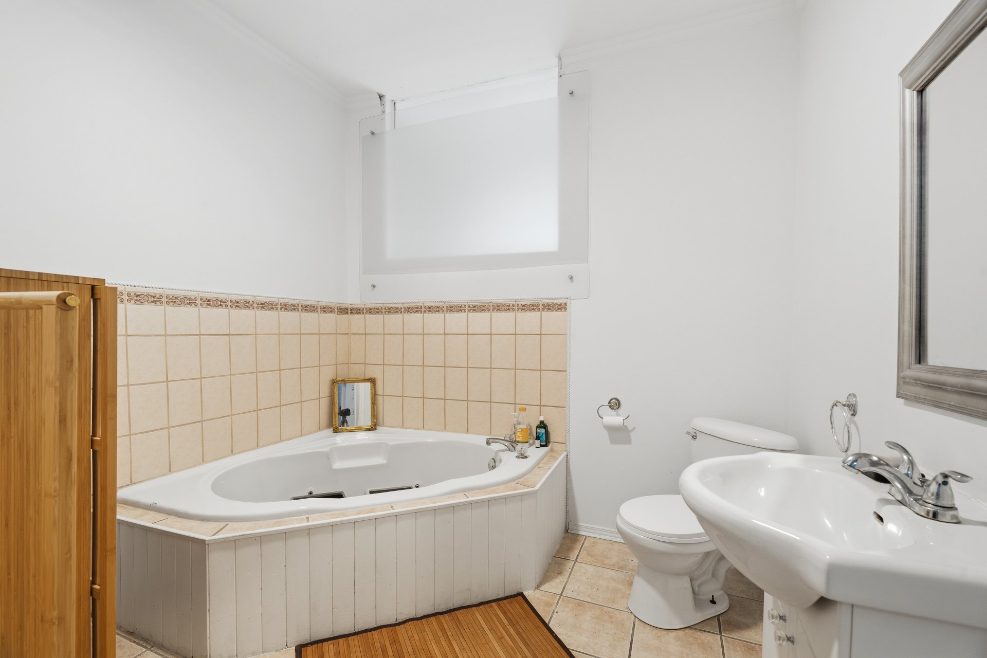 Salle de bains attenante à la CCP