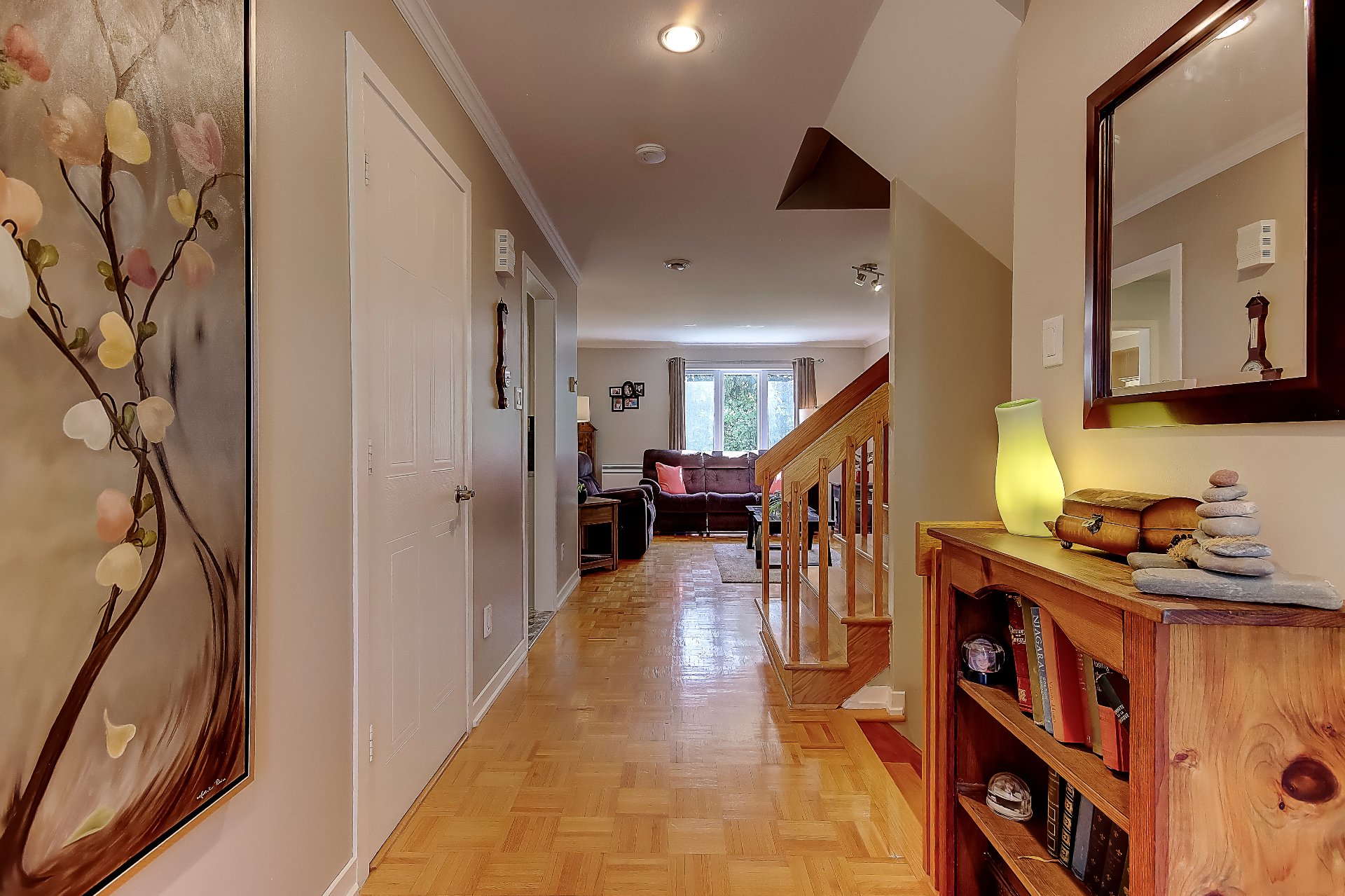 Photo - PASAGEWAY