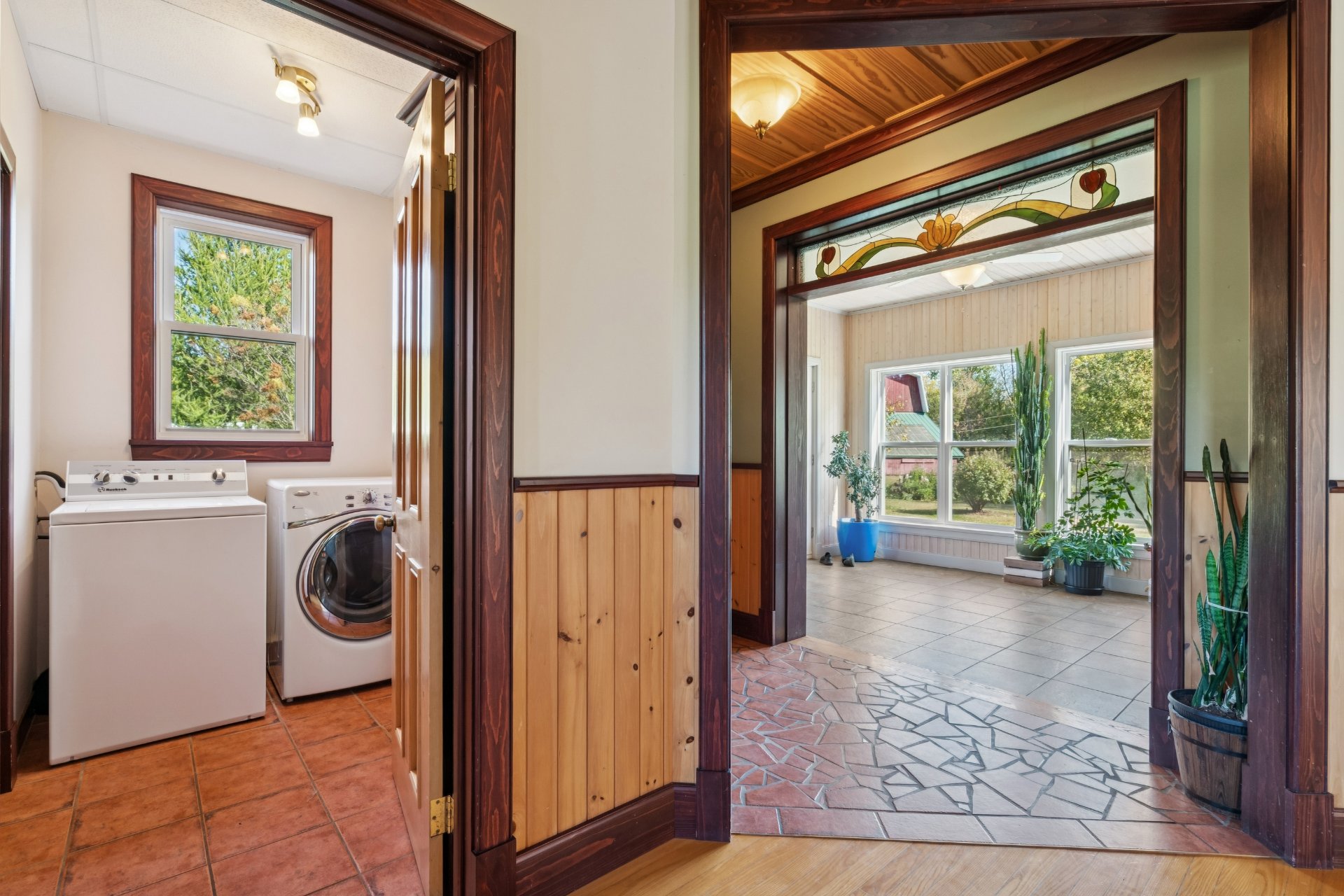 Photo - Laundry room