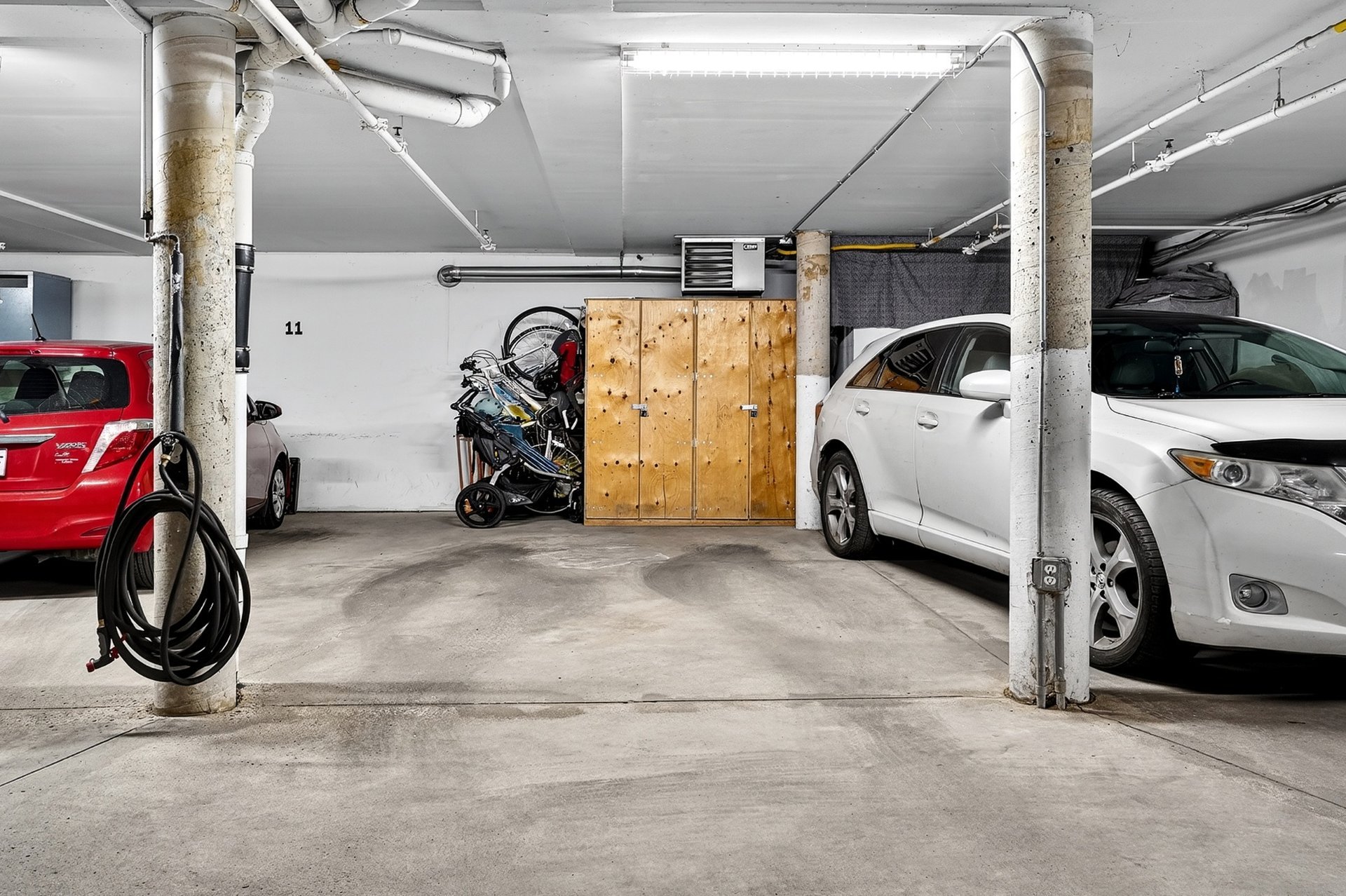 Photo - Stationnement