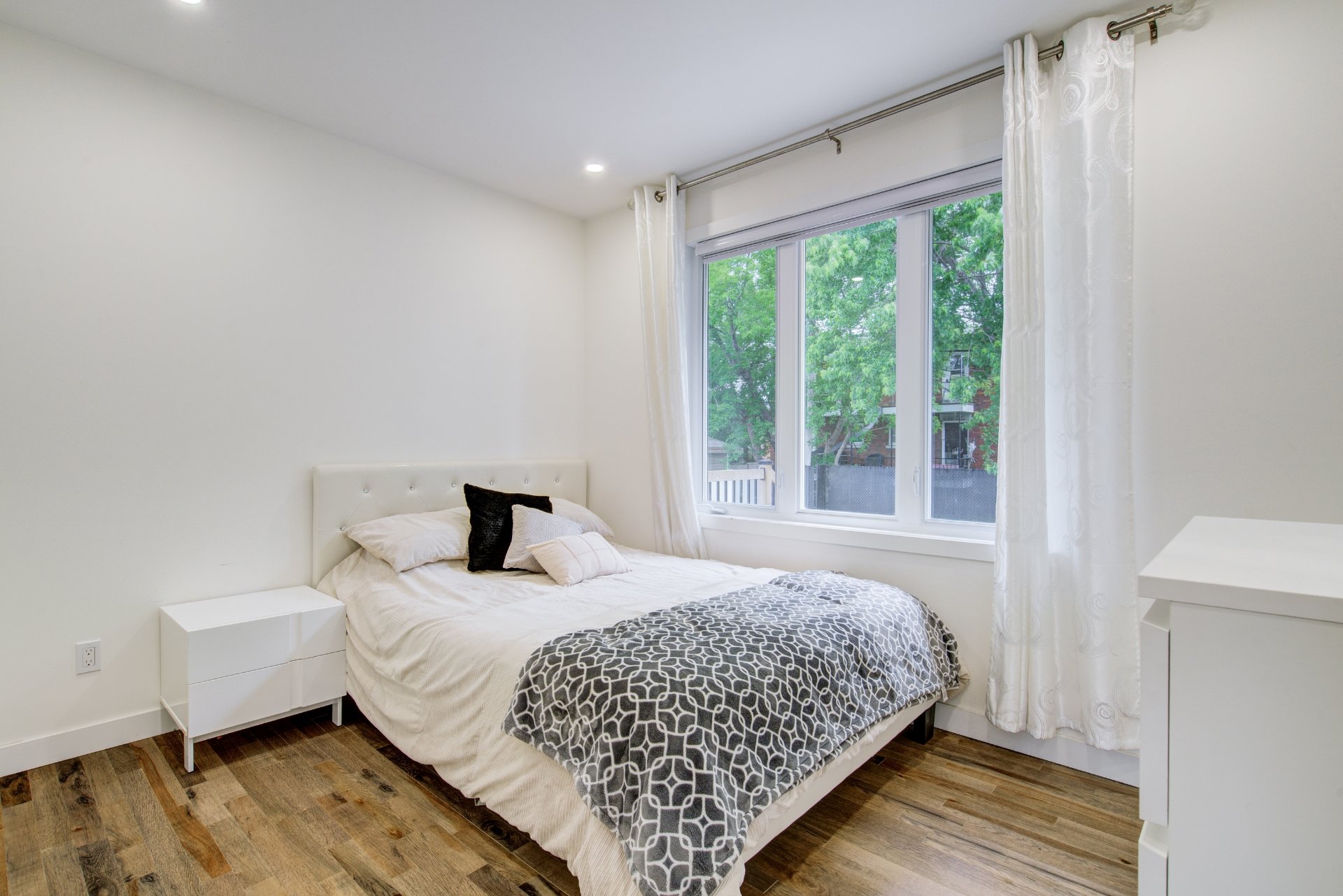 Photo - Bedroom