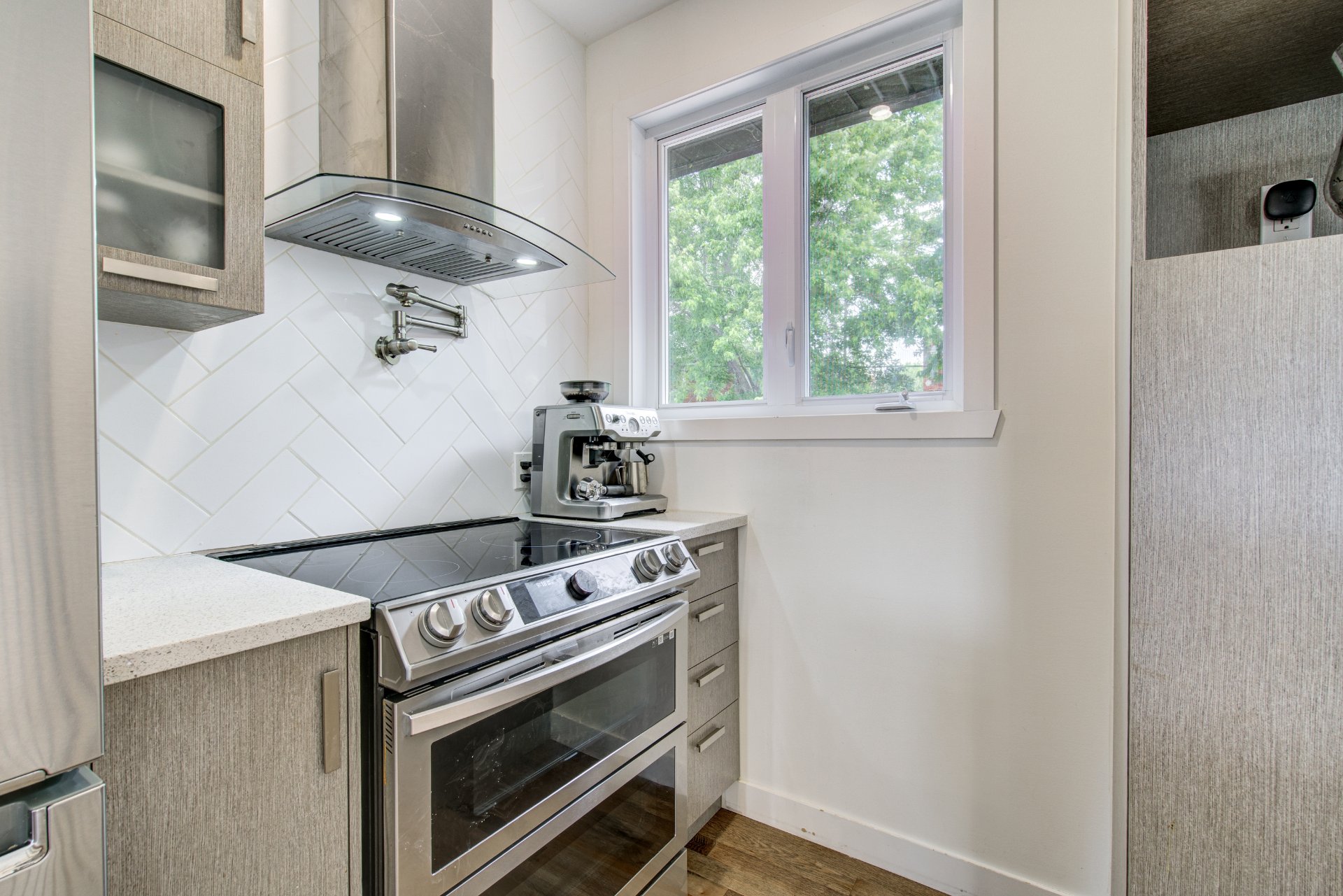 Photo - Kitchen