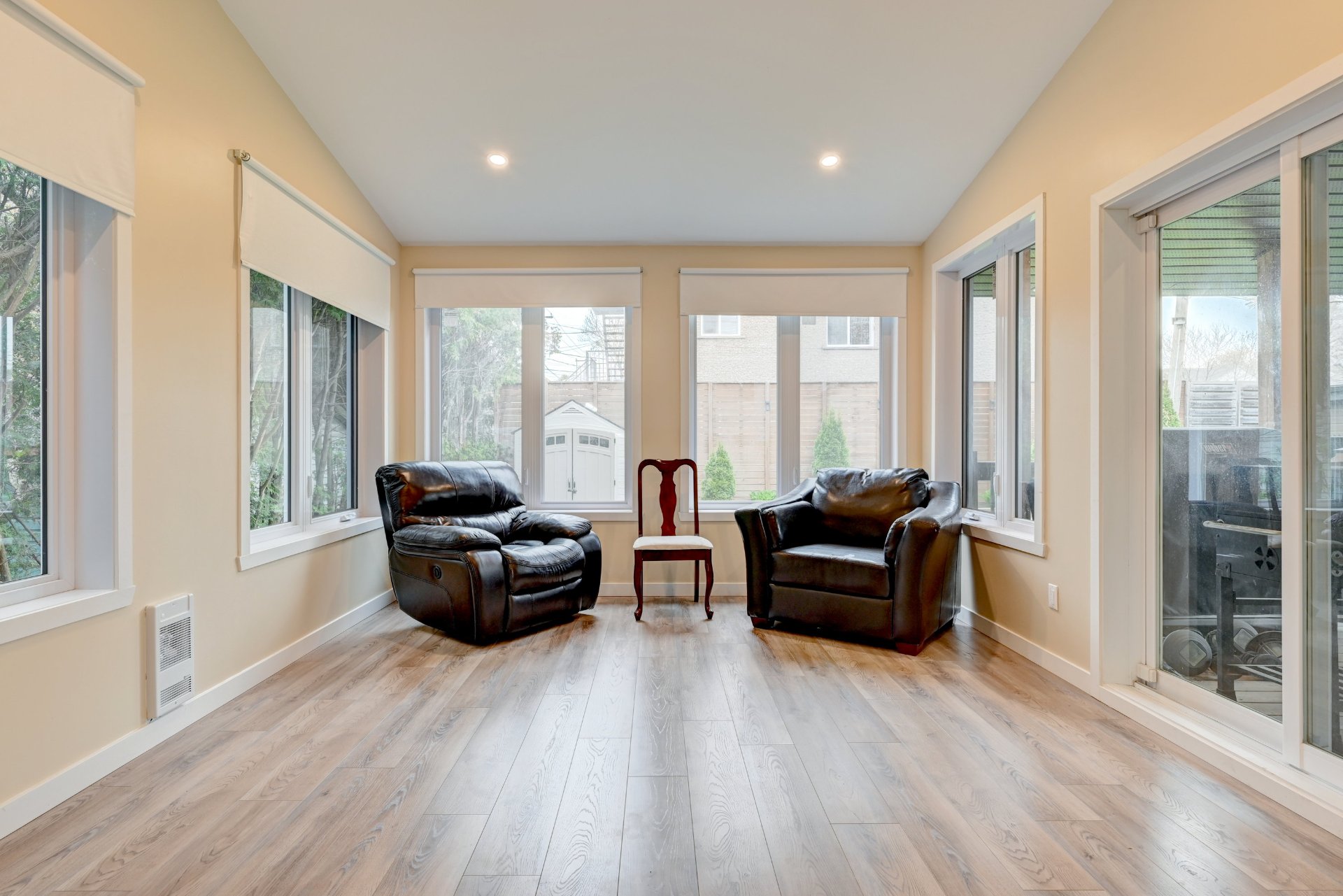 Photo - Family room