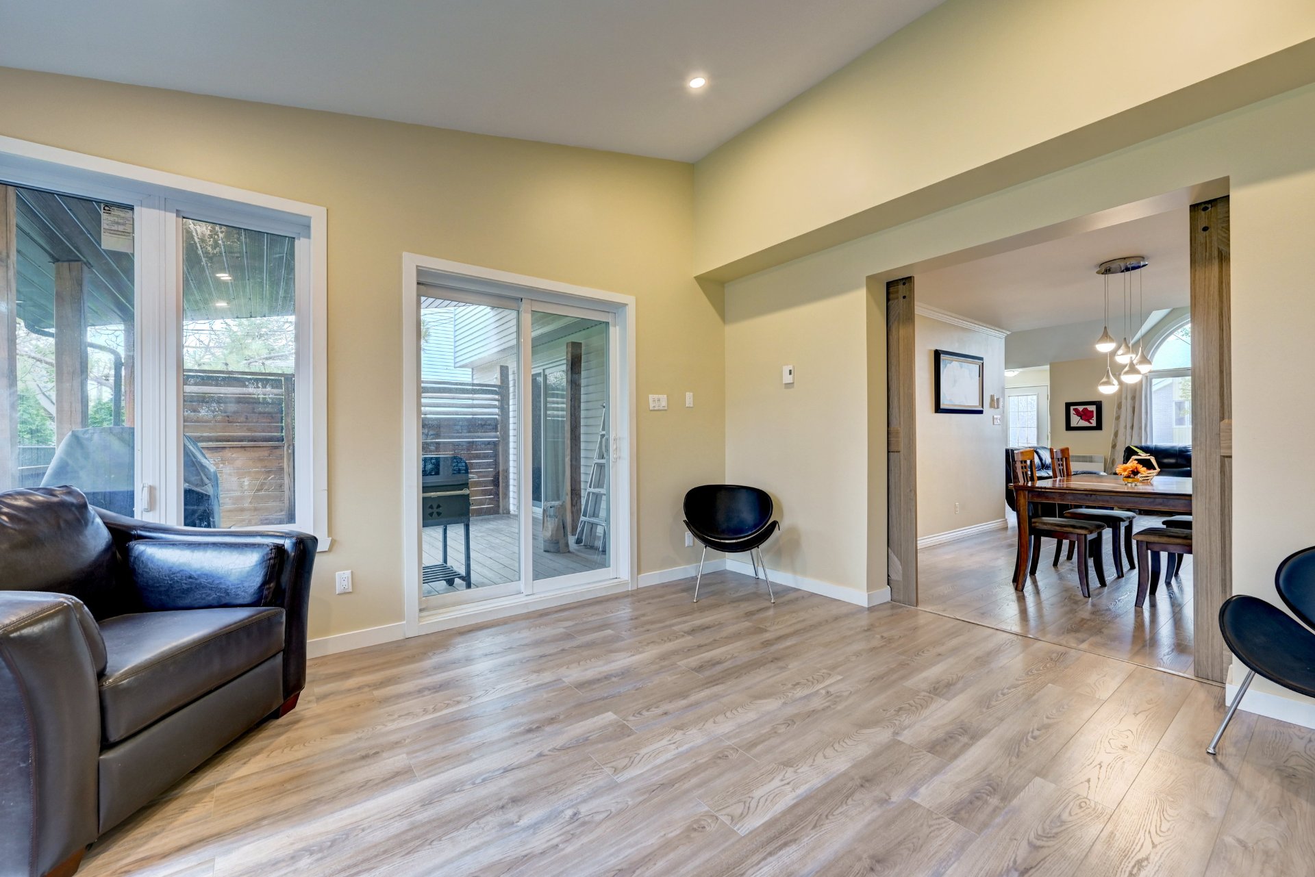 Photo - Family room