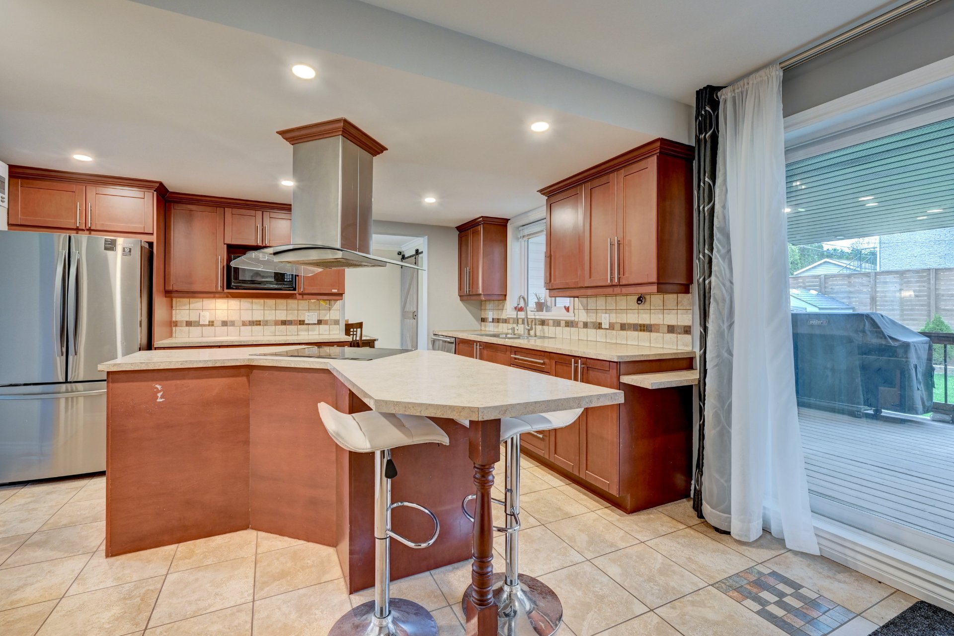 Photo - Kitchen