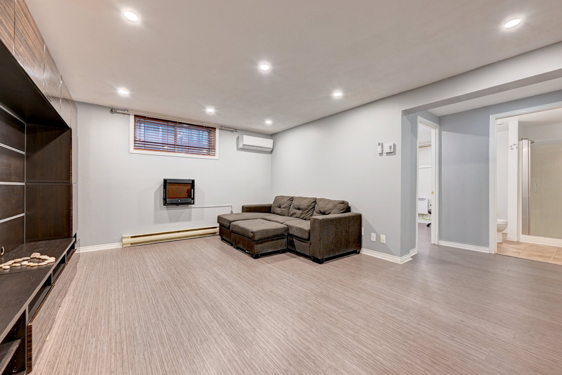 Photo - Family room