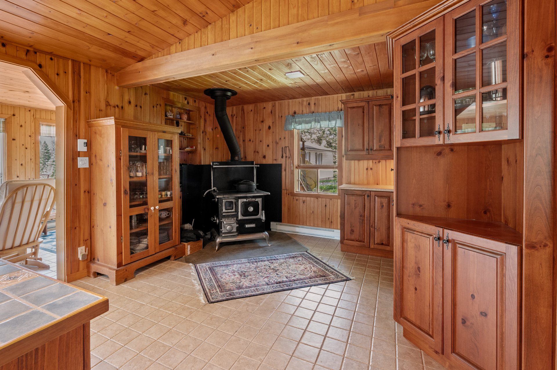 Photo - Kitchen