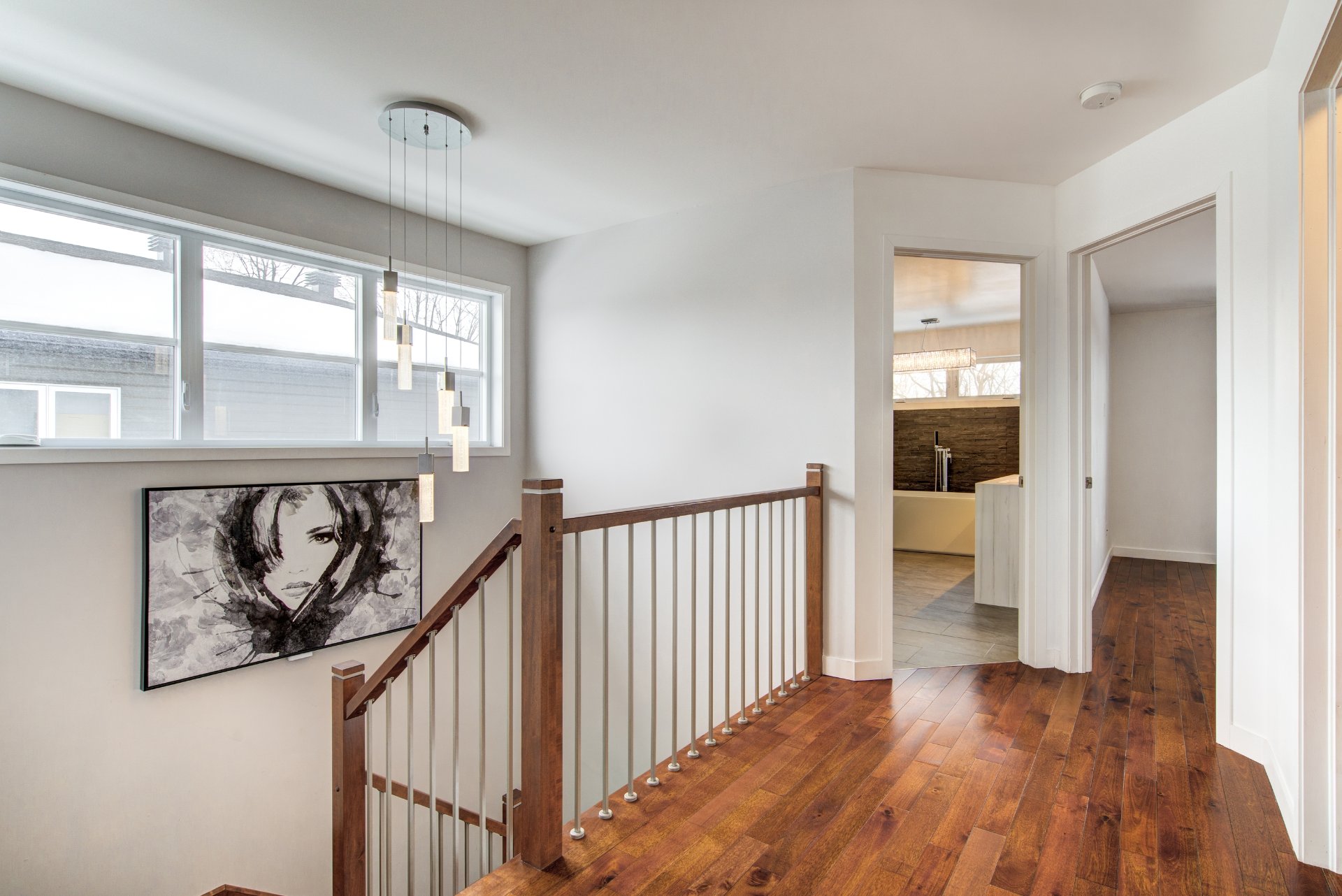 Photo - PASAGEWAY