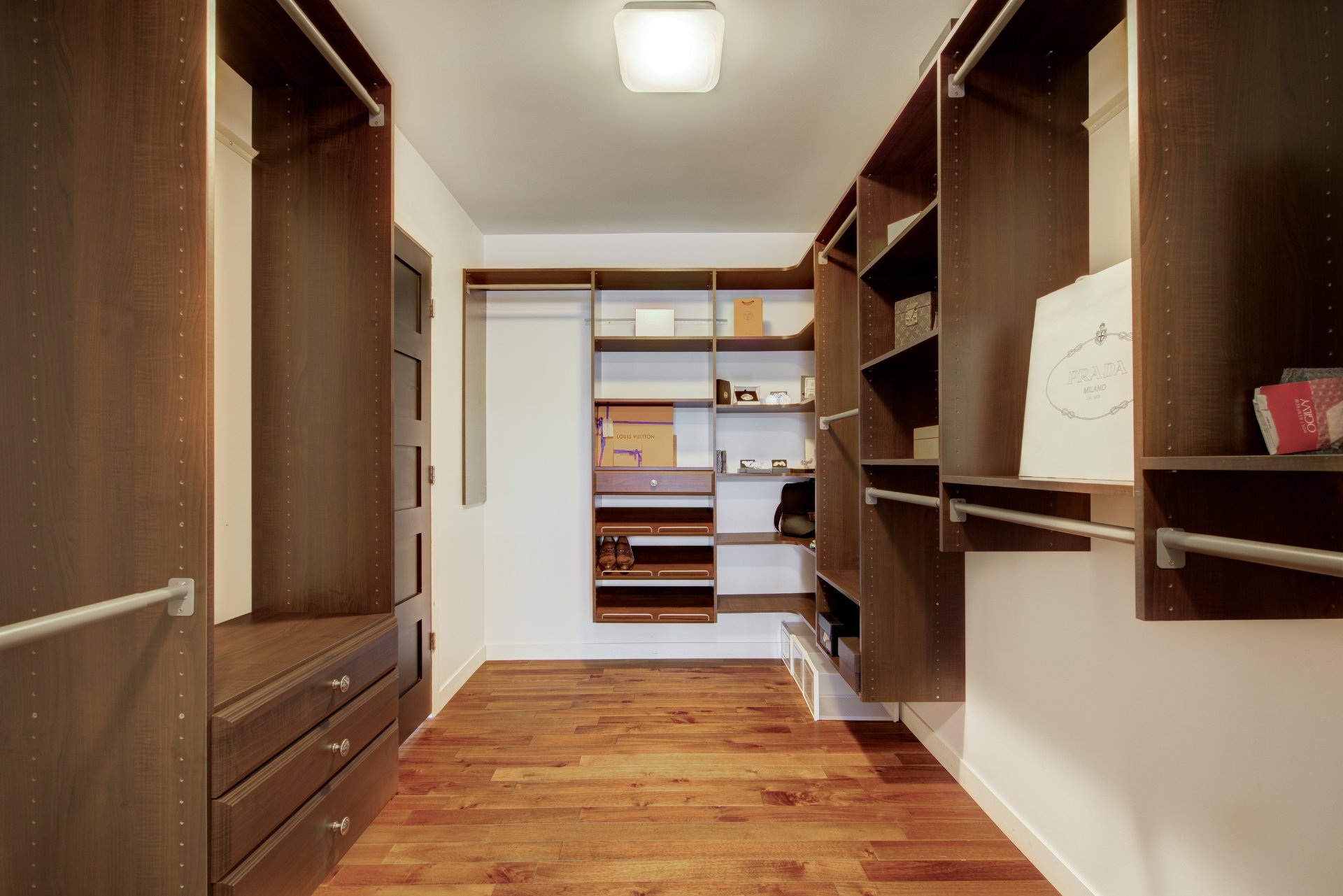 Photo - Penderie (Walk-in)