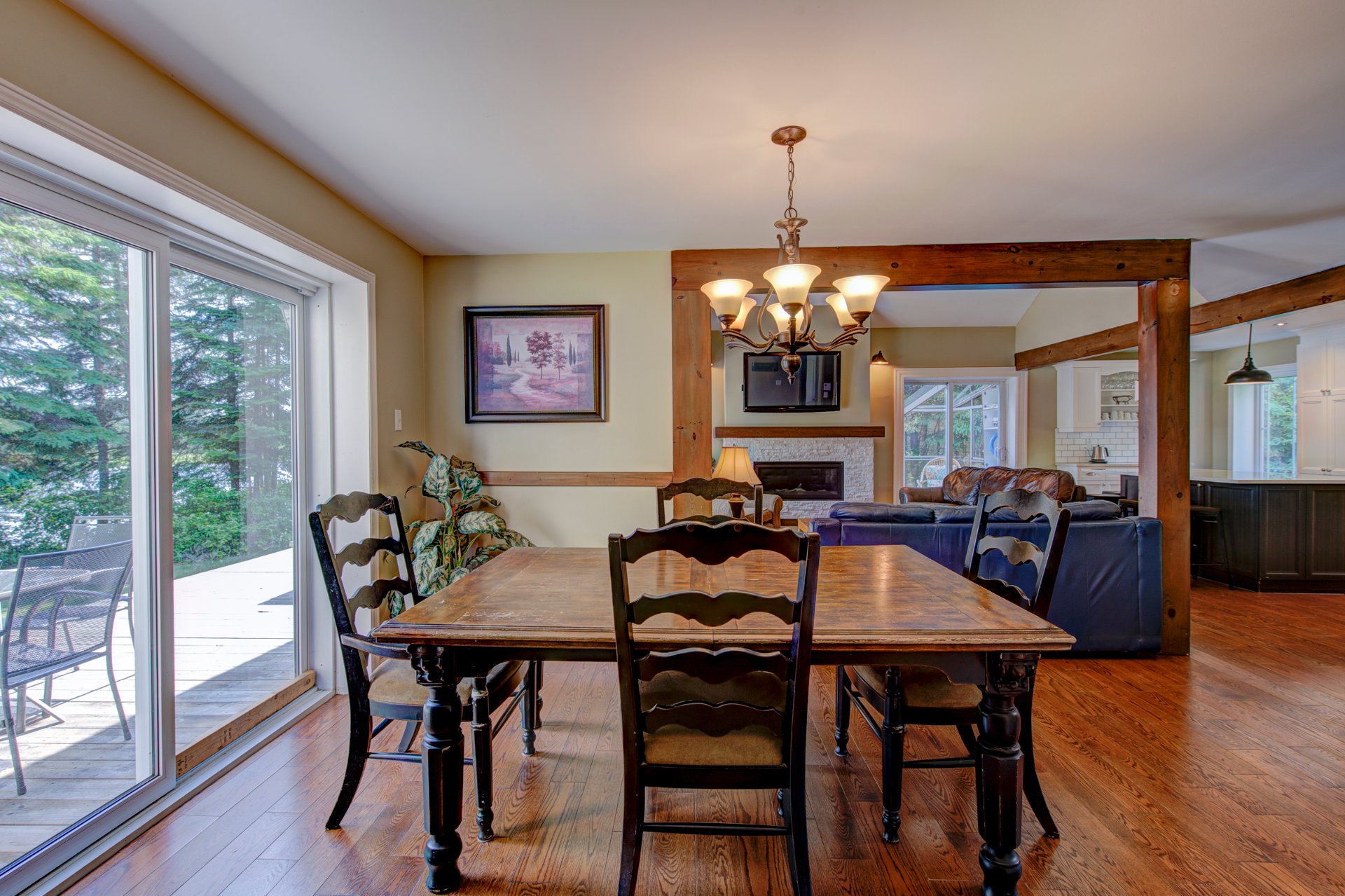Photo - Dining room