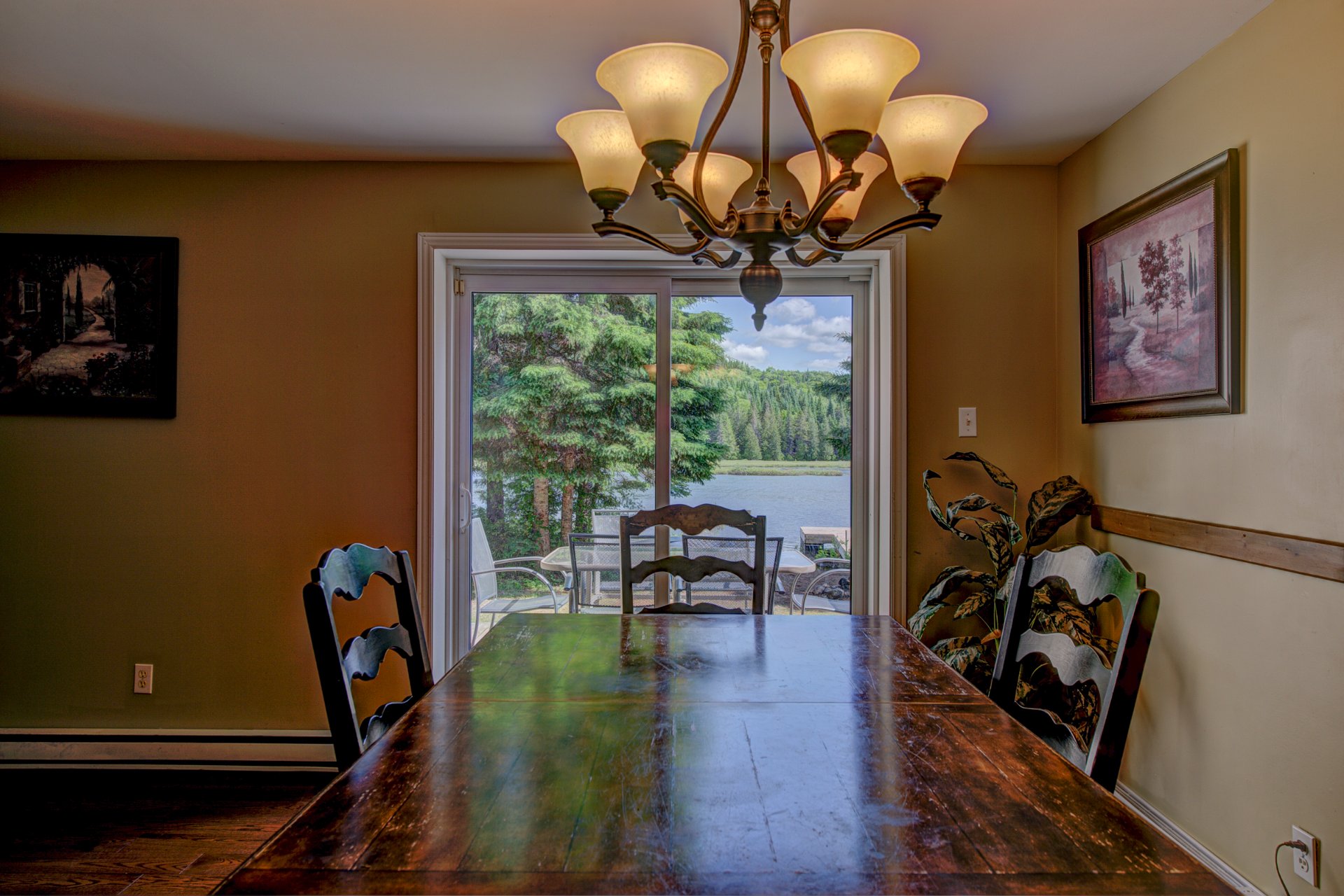 Photo - Dining room