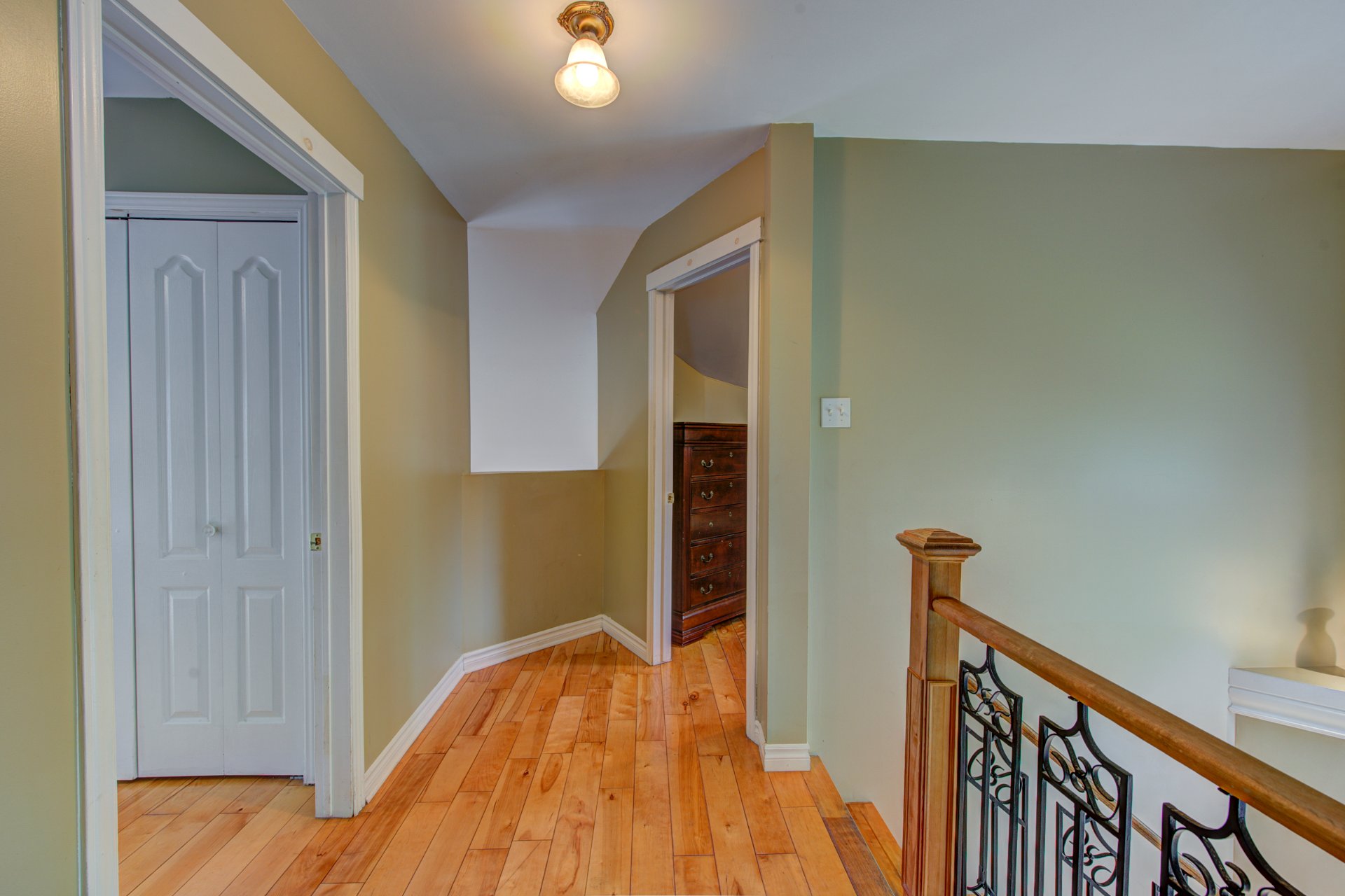 Photo - Corridor