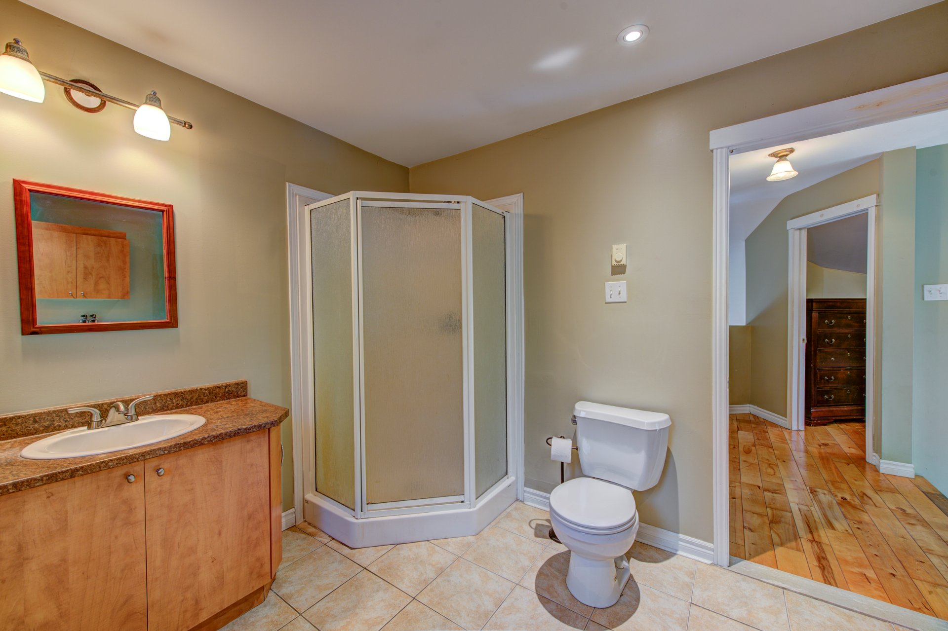 Photo - Bathroom