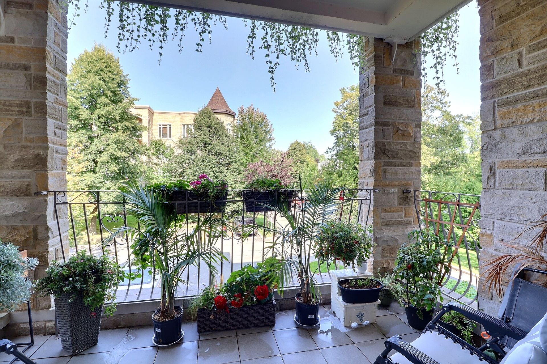 Photo - Balcony