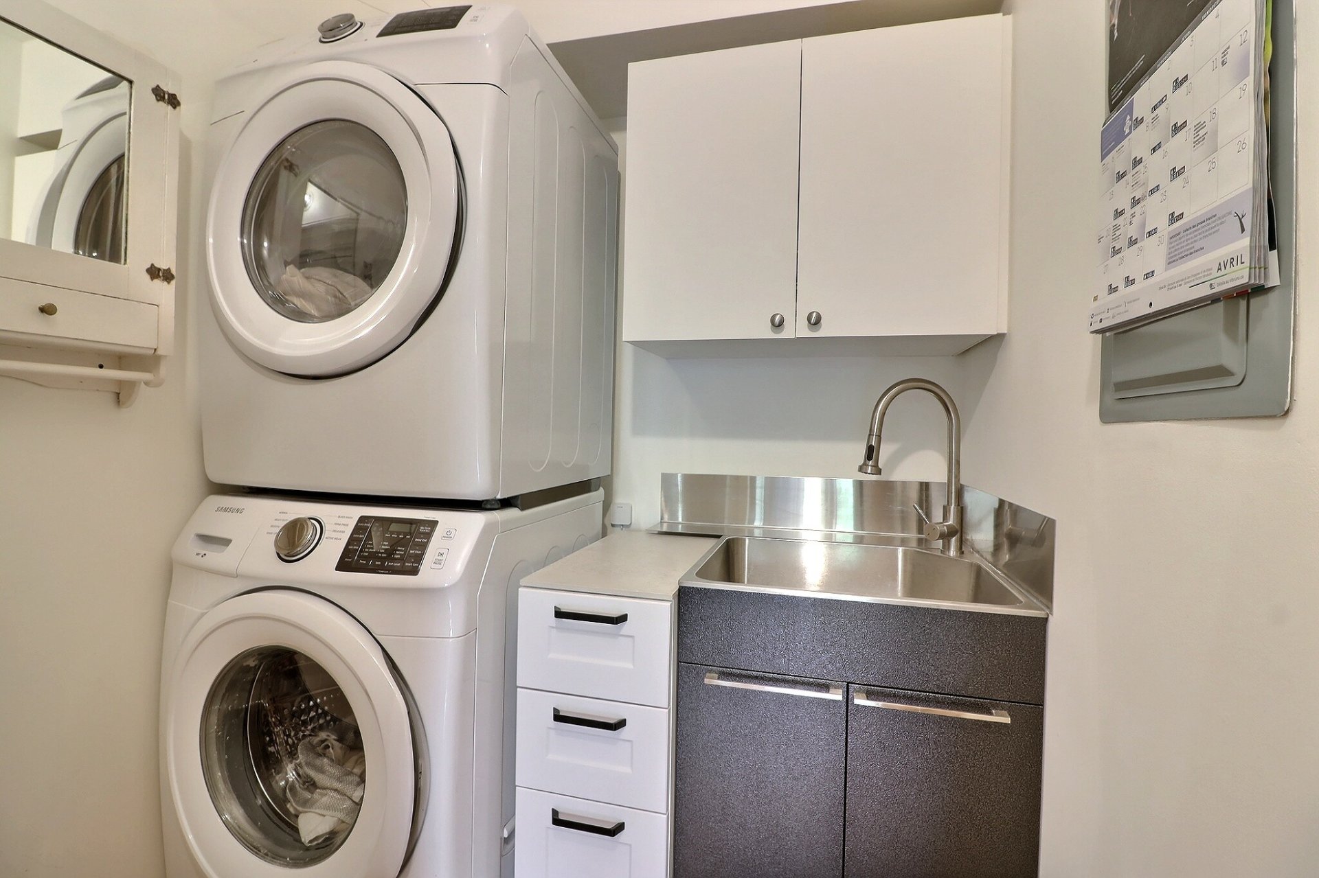 Photo - Laundry room