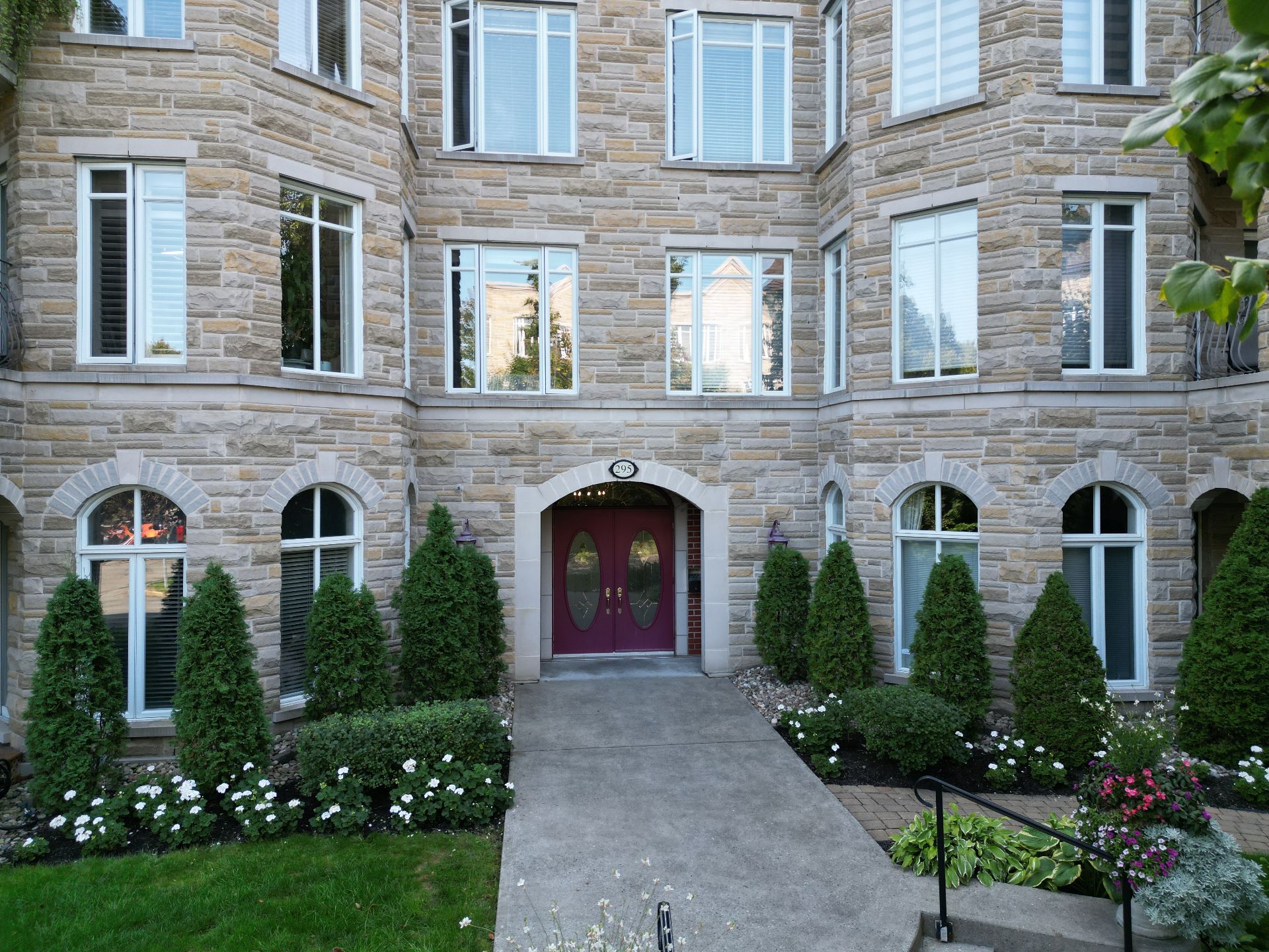 Photo - Frontage