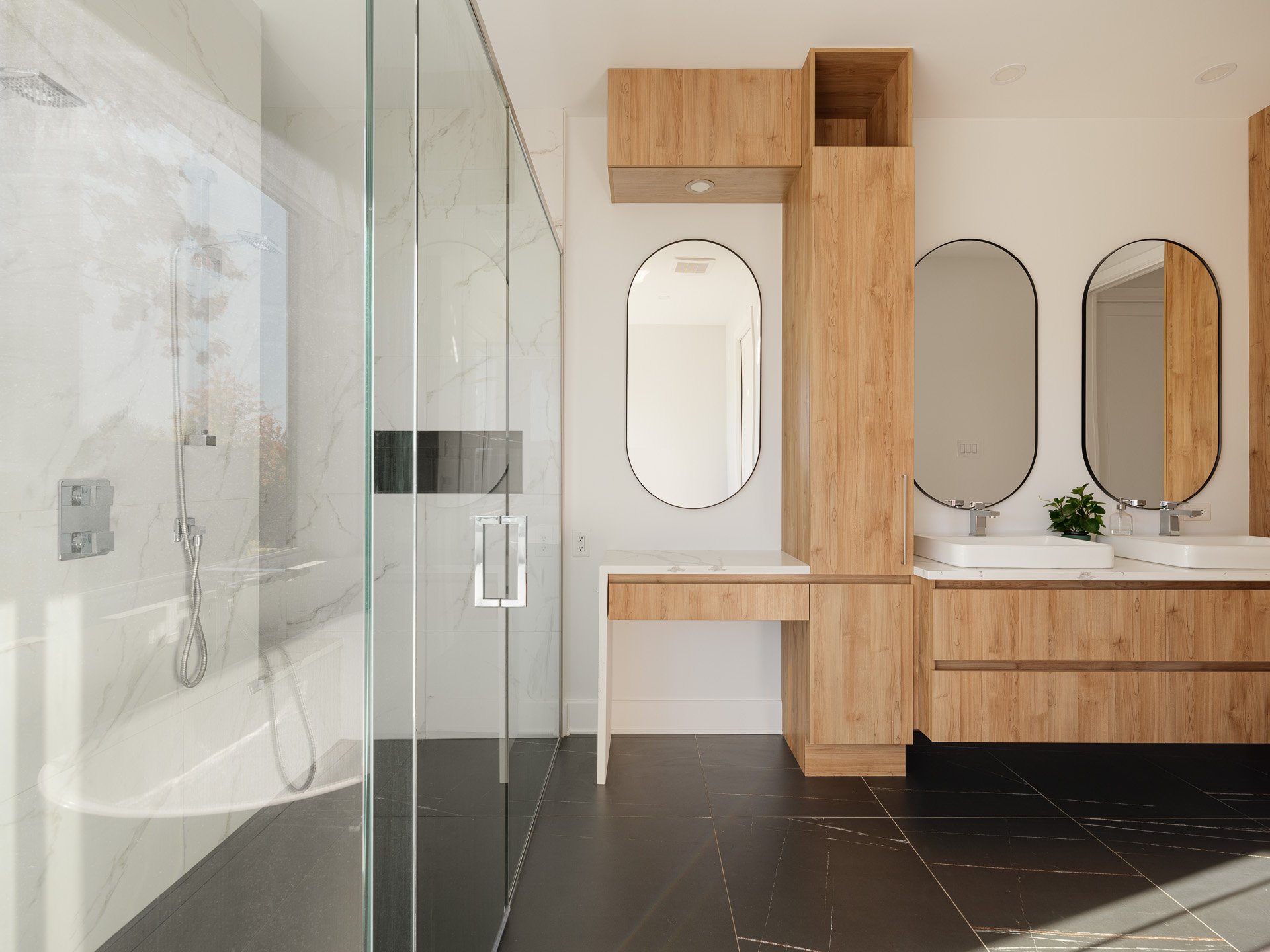 Photo - Salle de bains attenante à la CCP