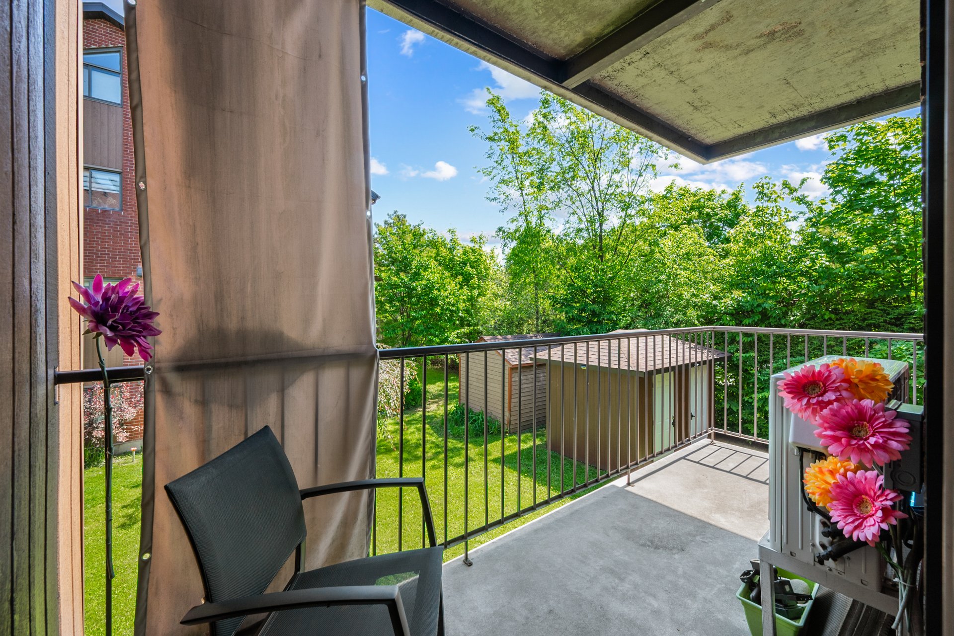 Photo - Balcony