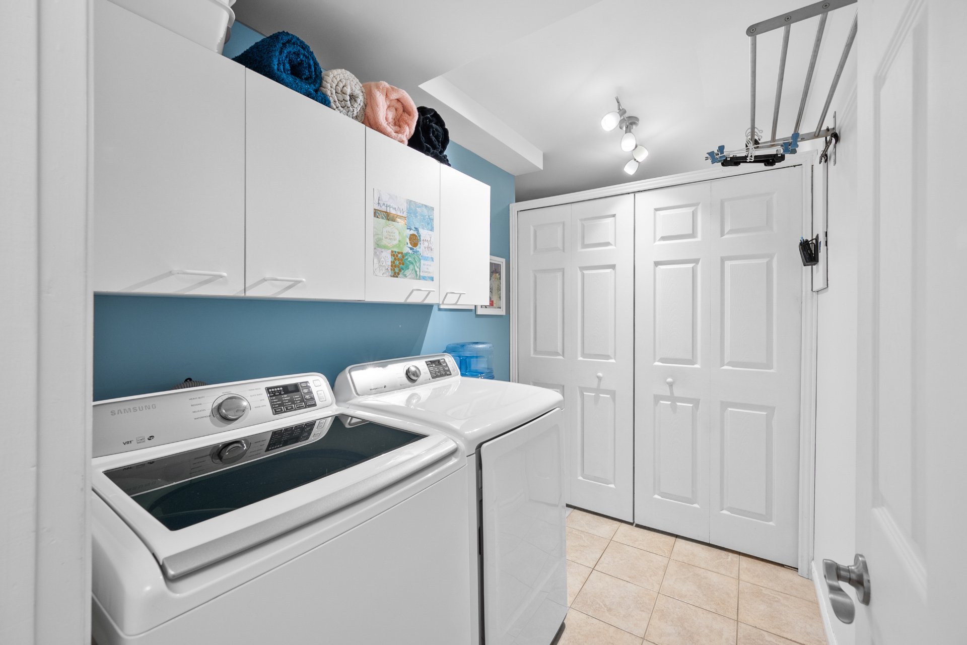 Photo - Laundry room