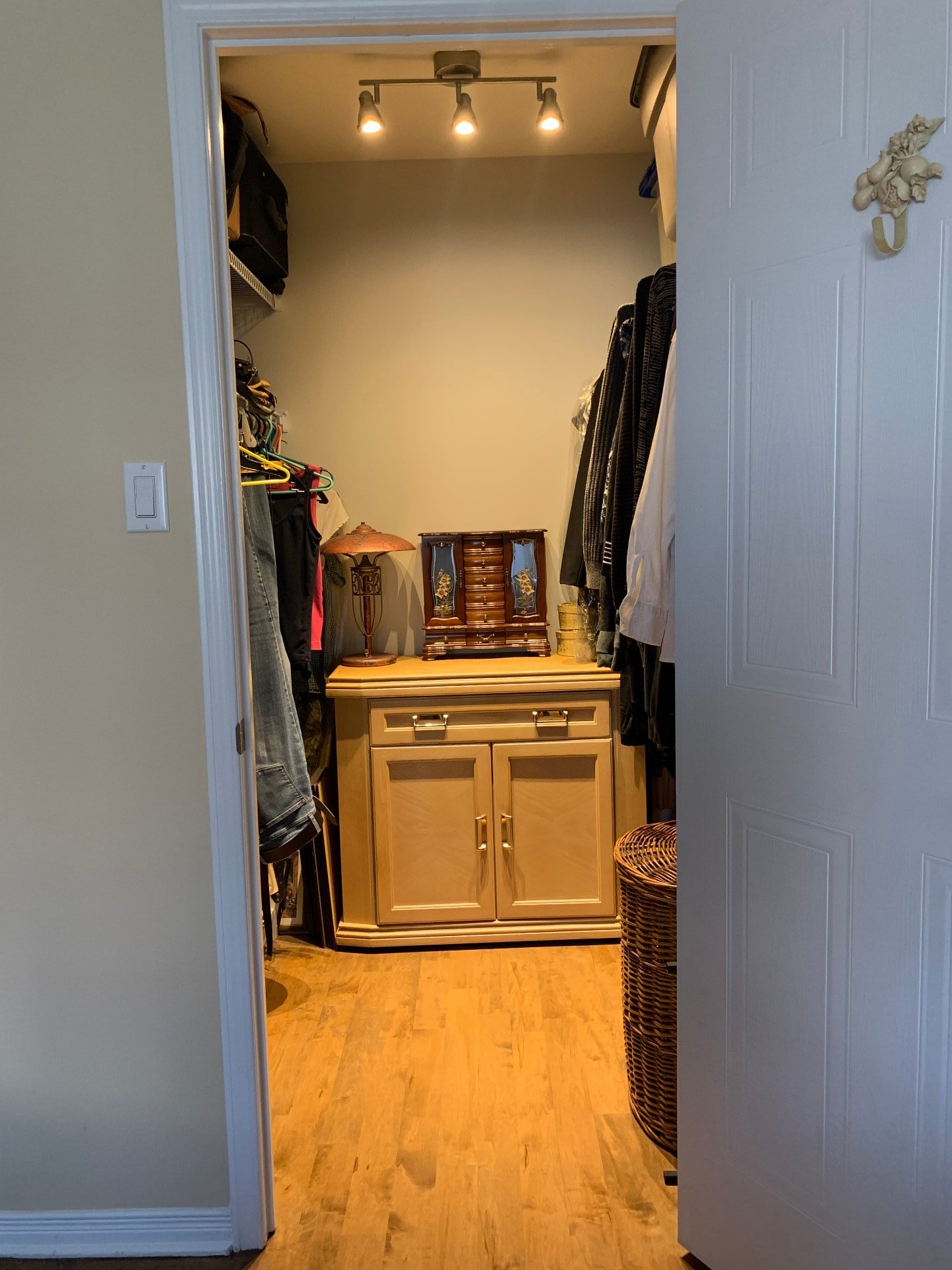 Walk-in closet