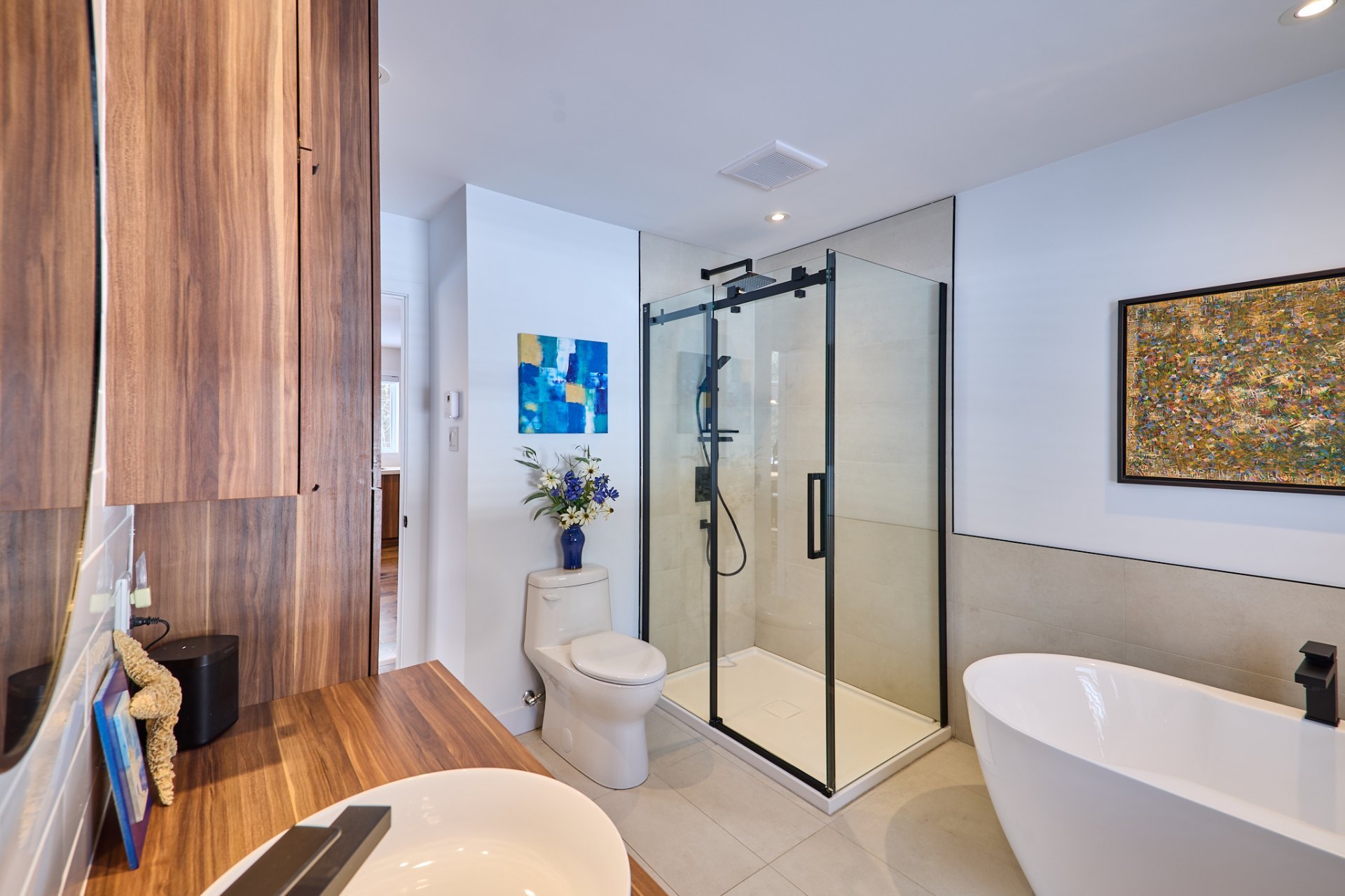 Salle de bains attenante à la CCP