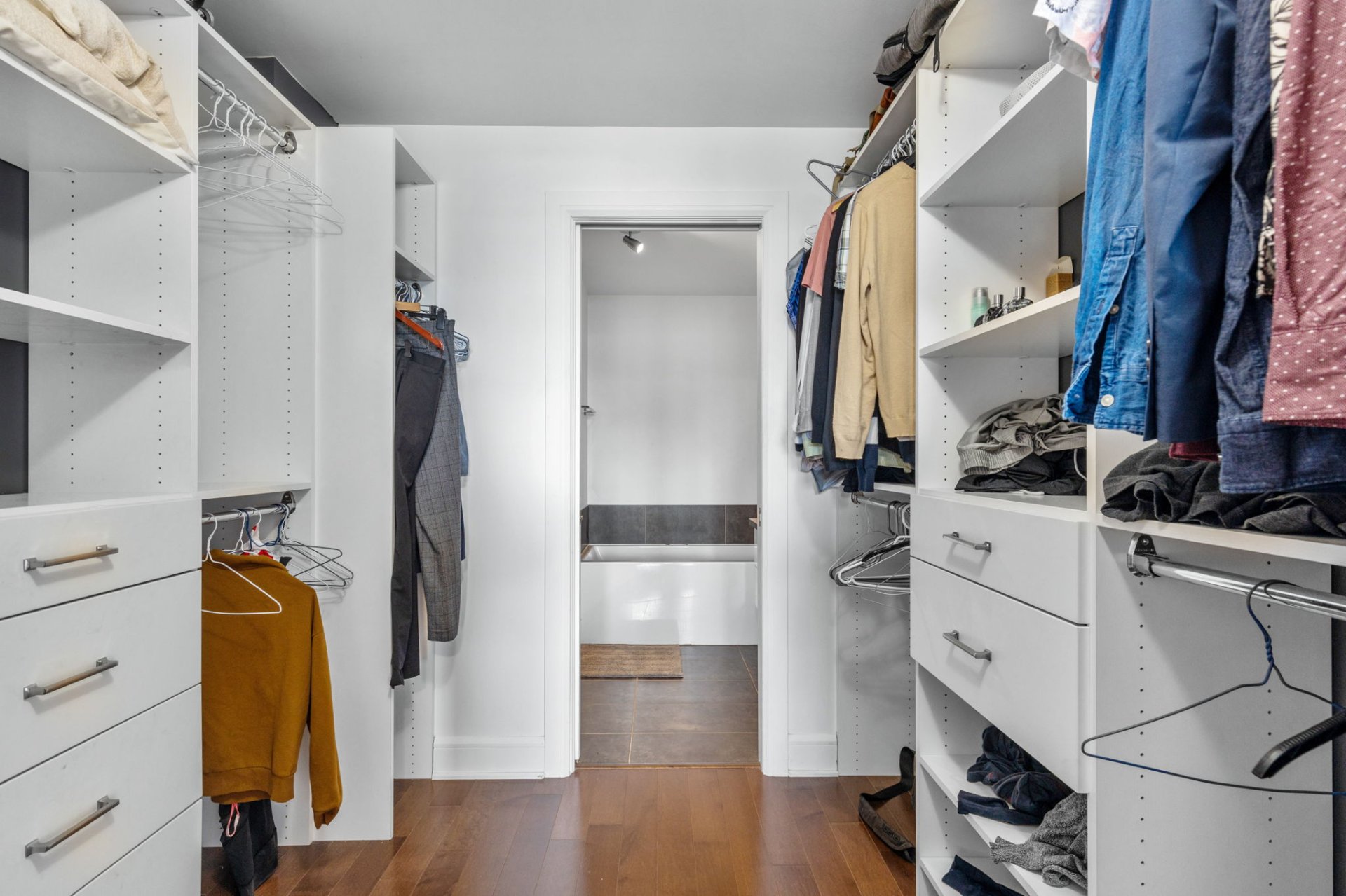 Penderie (Walk-in)