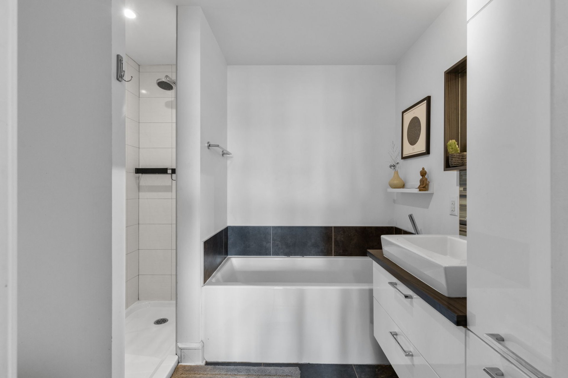 Salle de bains attenante à la CCP