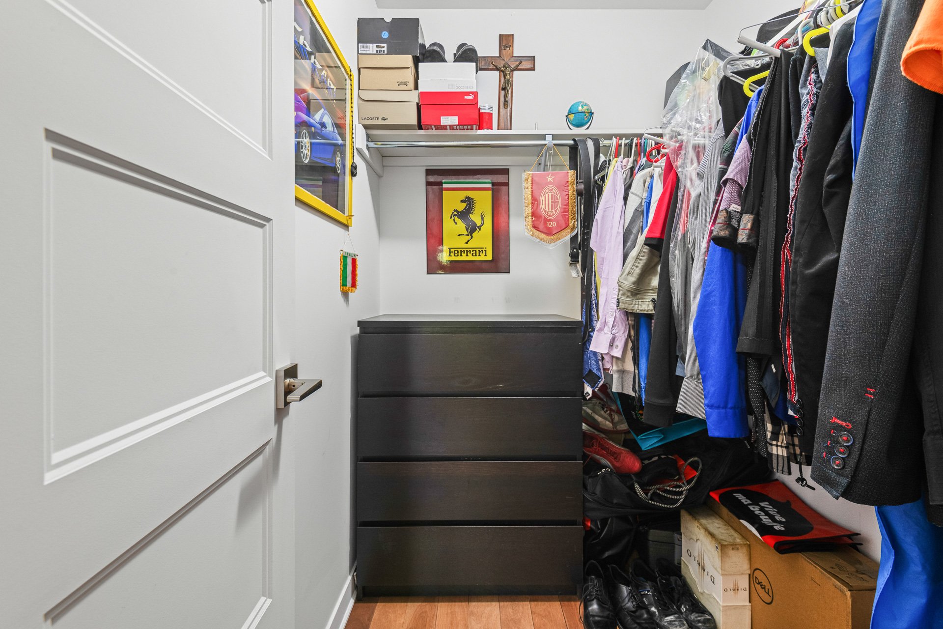 Walk-in closet
