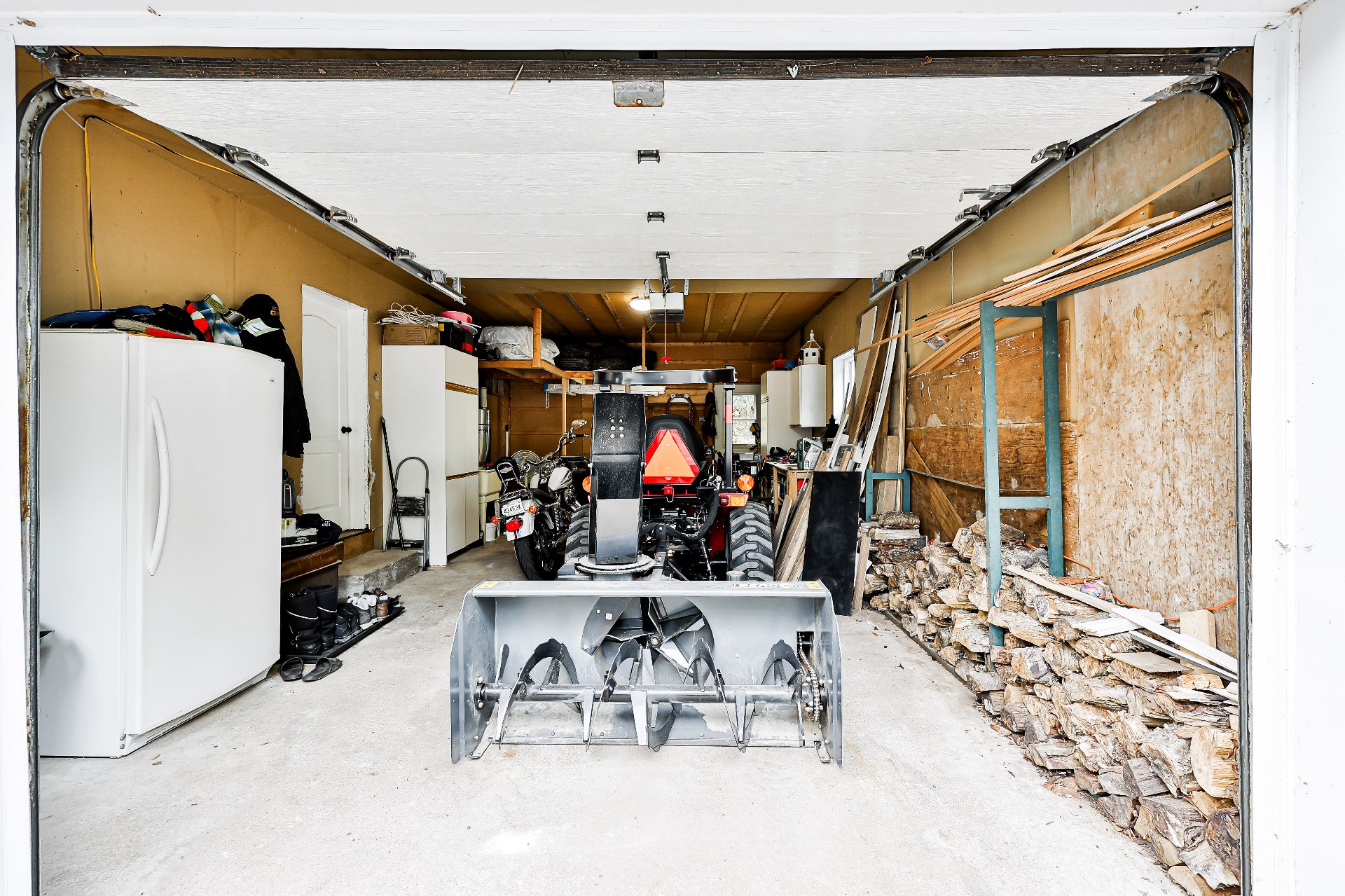 Photo - Garage