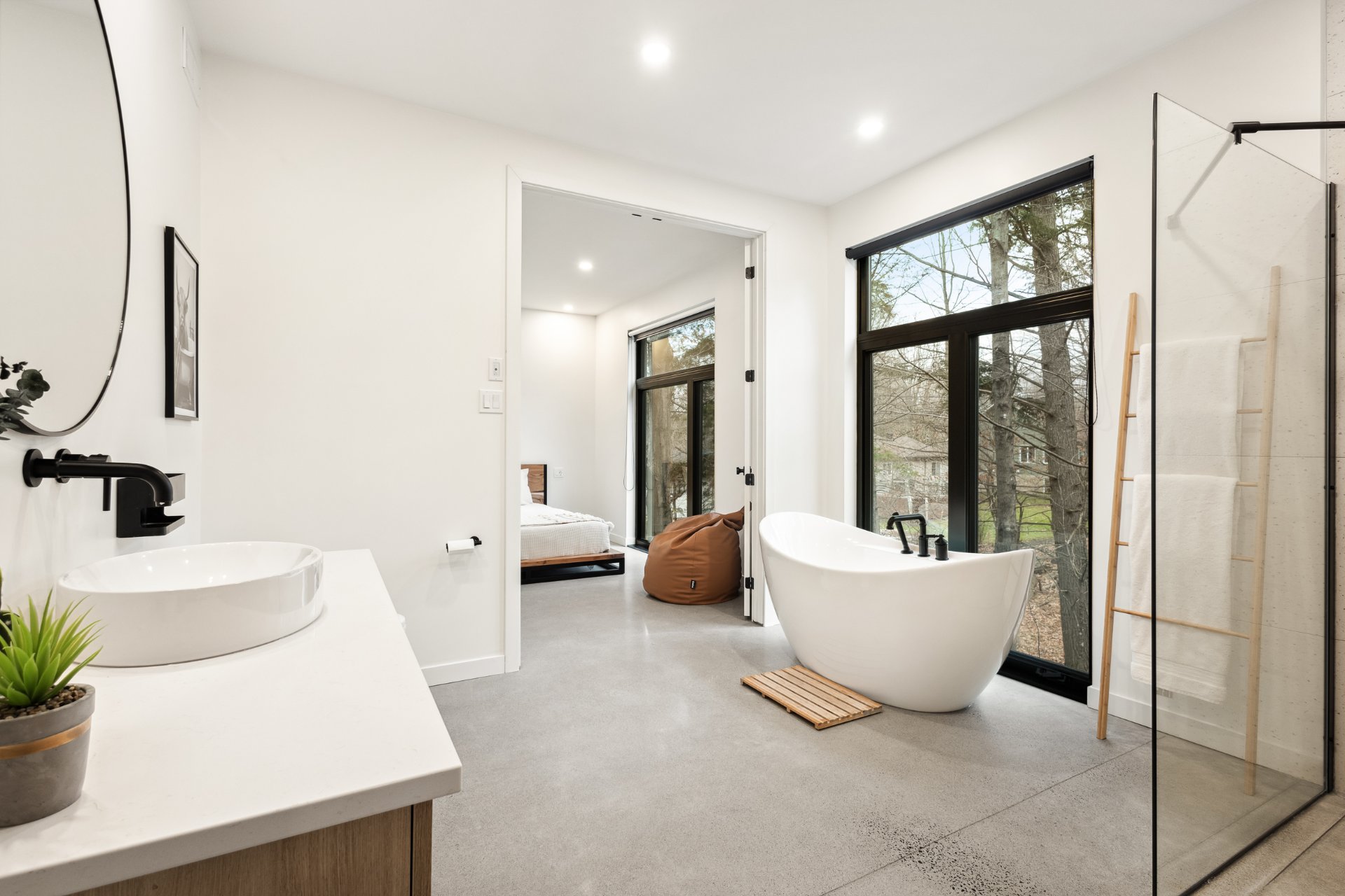 Salle de bains attenante à la CCP